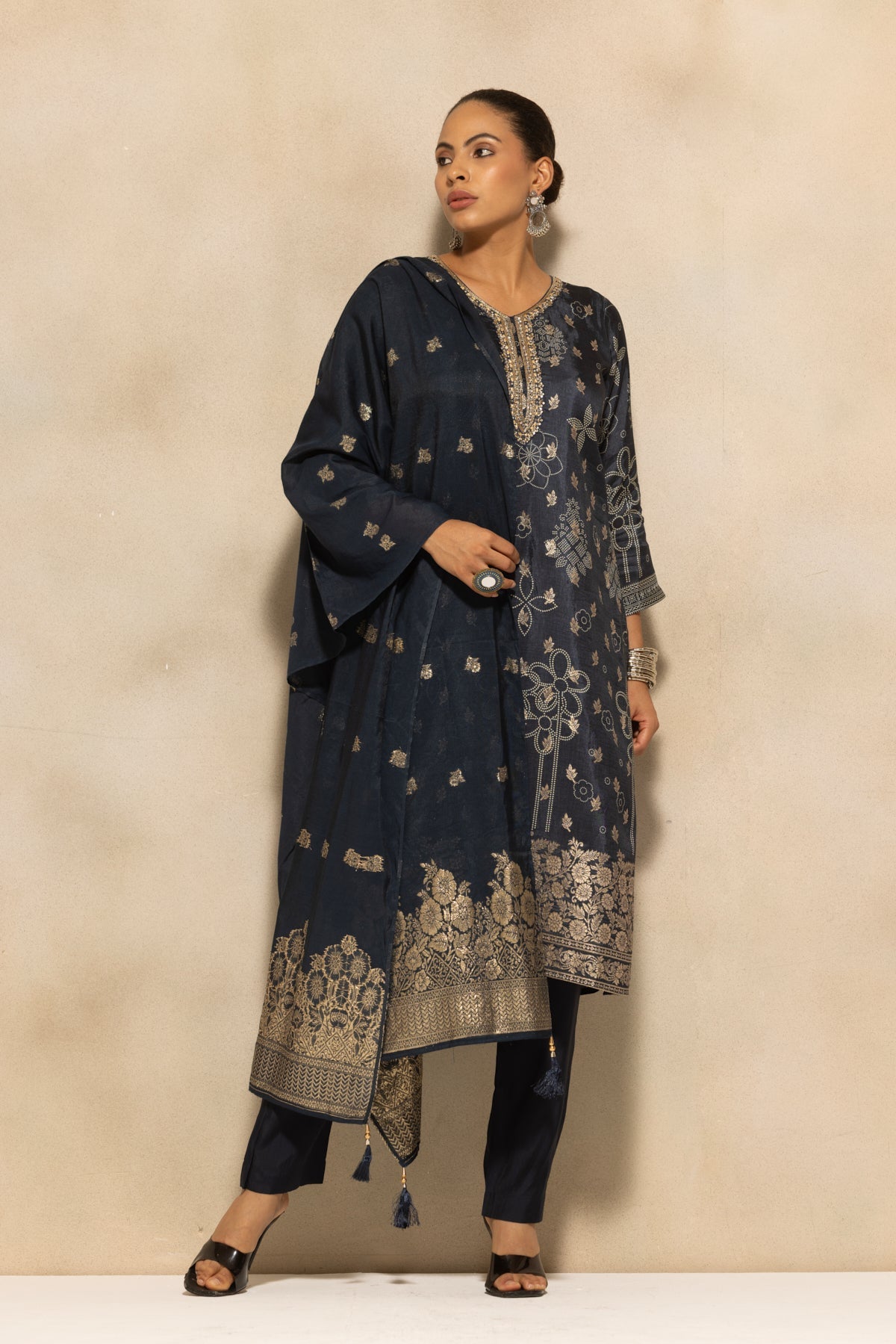 Blue Embellished Kurta 3 Pcs Set