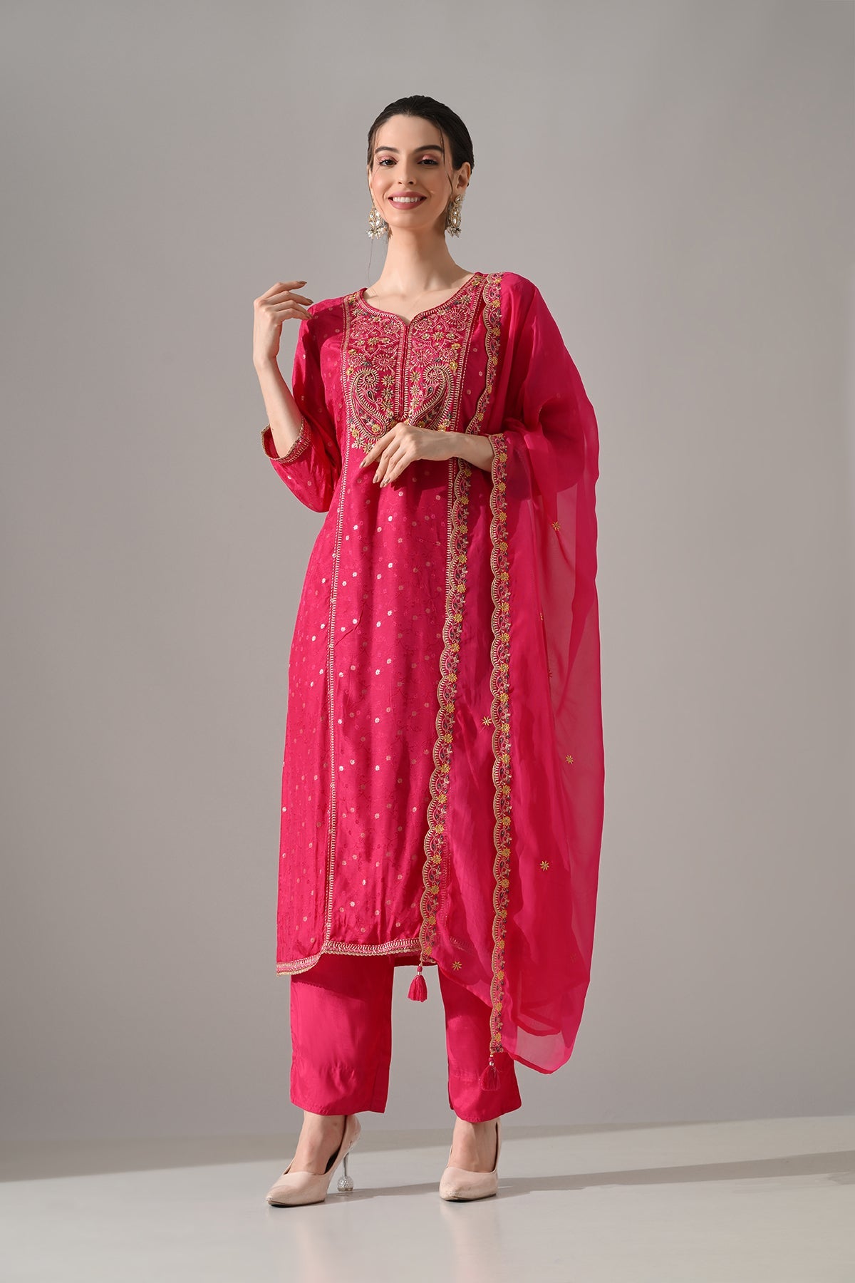Pink Embroidered Kurta 3 Pcs Set