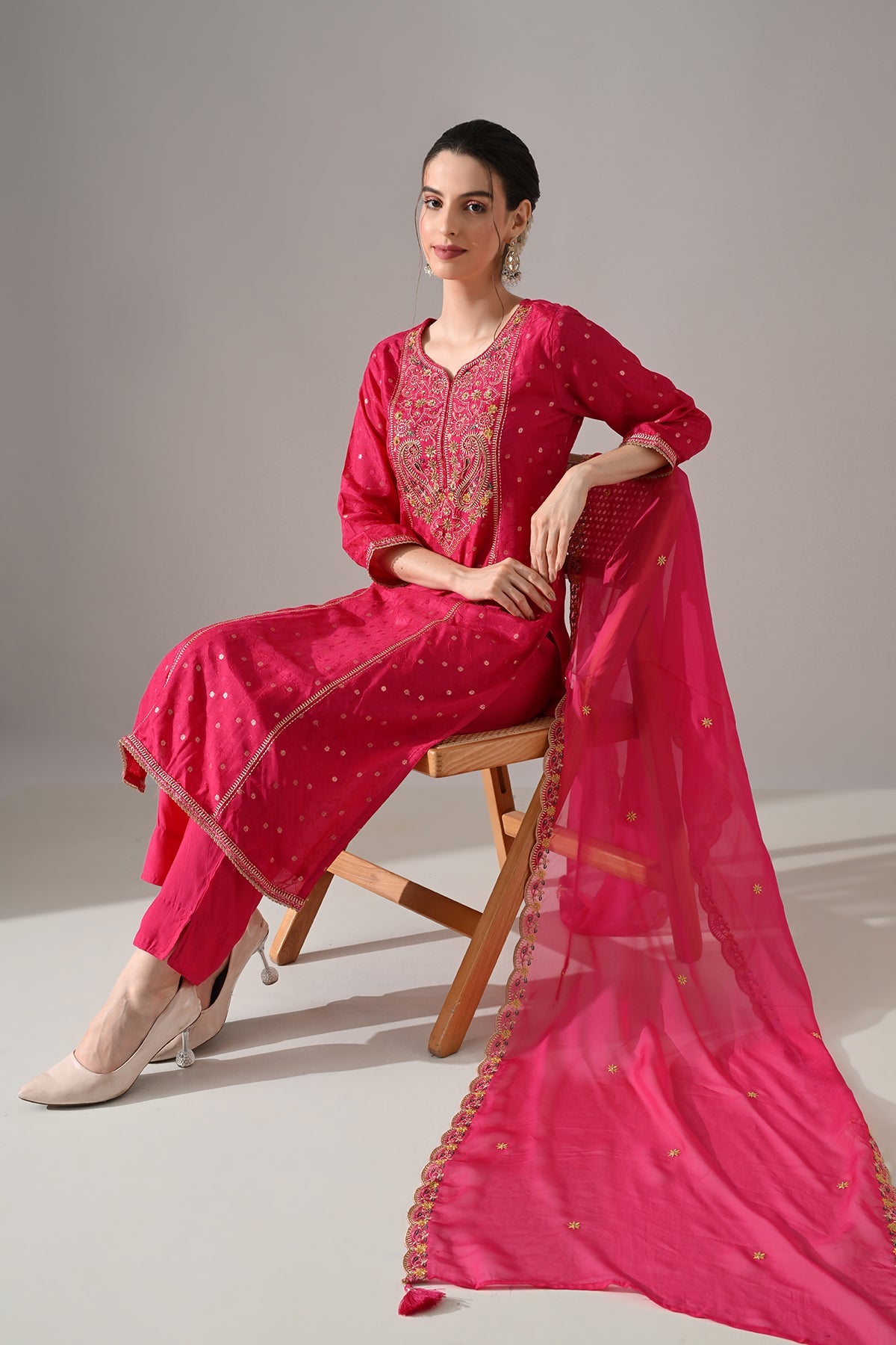 Pink Embroidered Kurta 3 Pcs Set