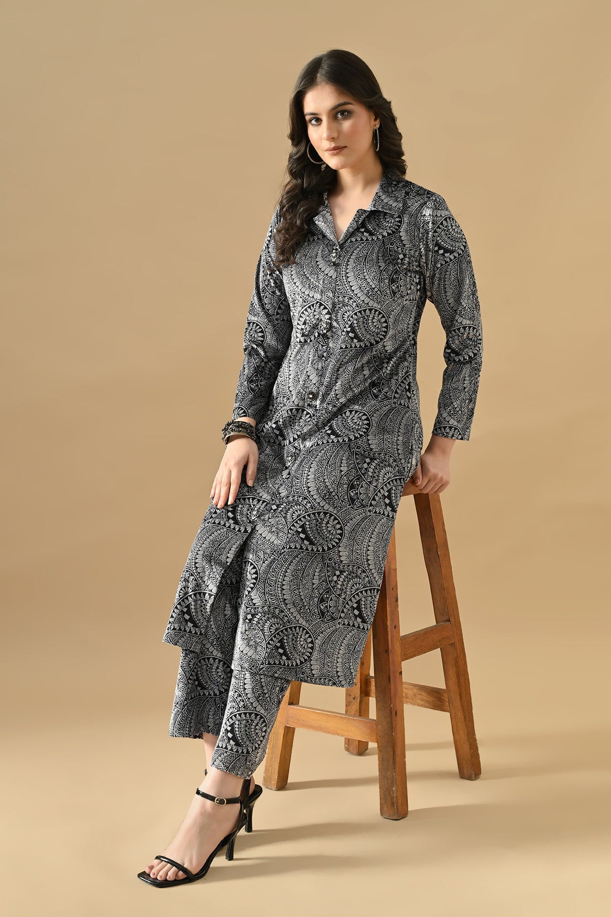 Winter Grey Printed Ethnic Motifs Woven Kurta Set