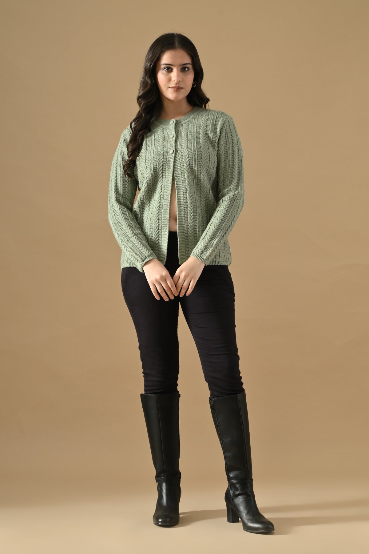 Winter Pista Knitted Button-Down Cardigan