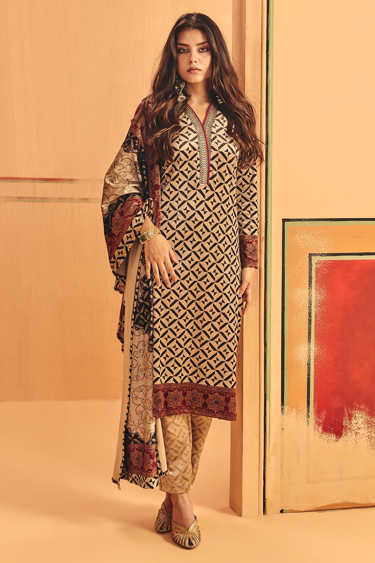 Winter Fawn Printed Velvet Kurta 3 Pcs Set