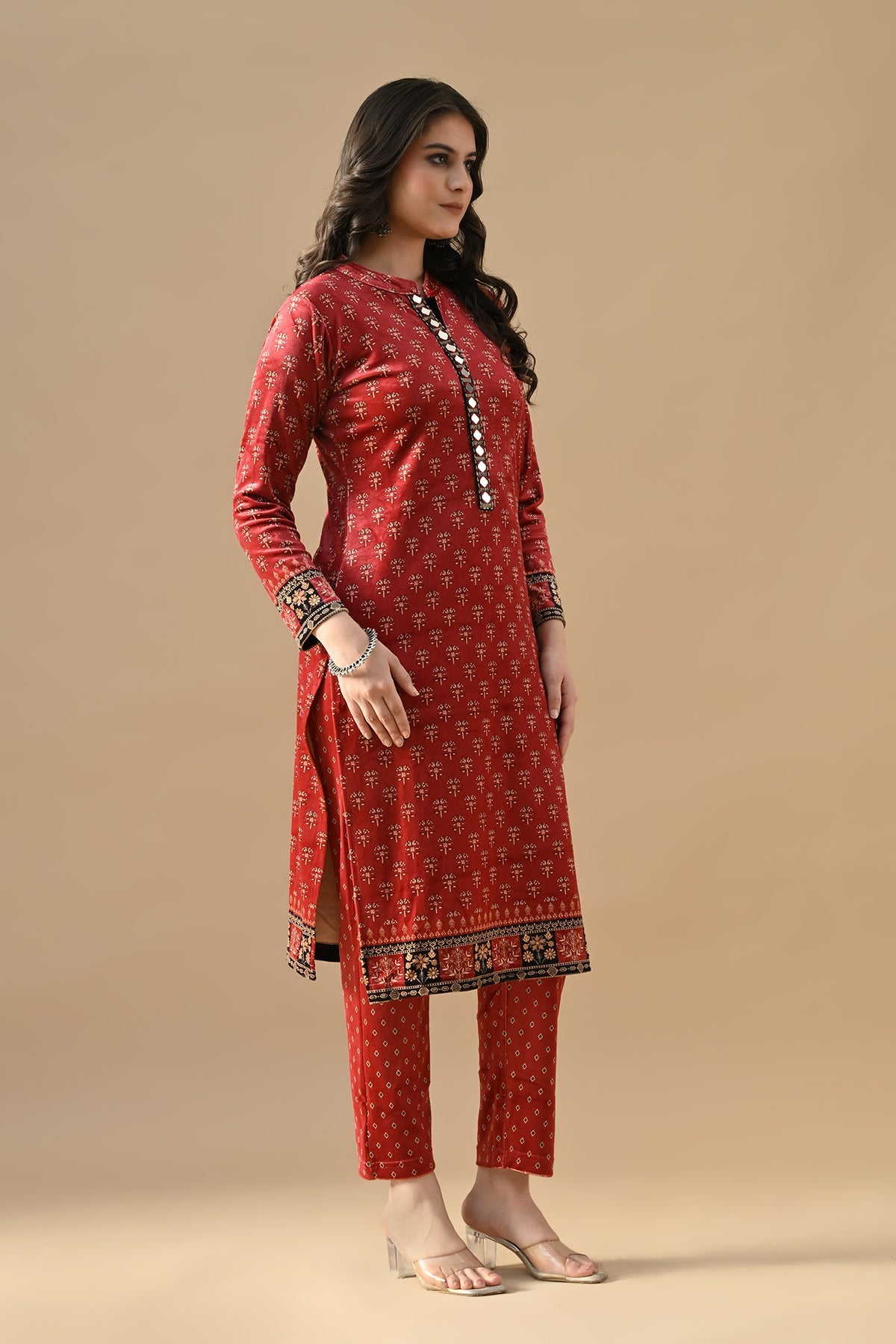 Winter Red Printed Velvet Kurta 3 Pcs Set