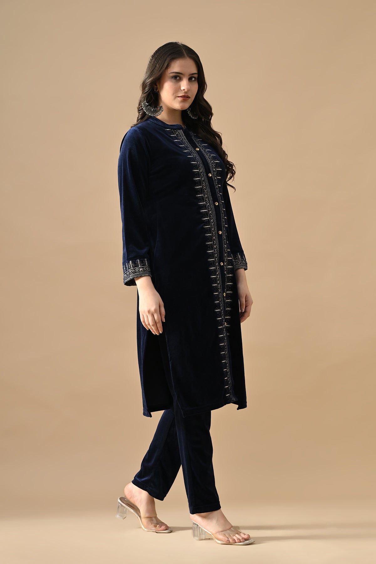 Winter Blue Embroideredred Velvet Kurta 3 Pcs Set