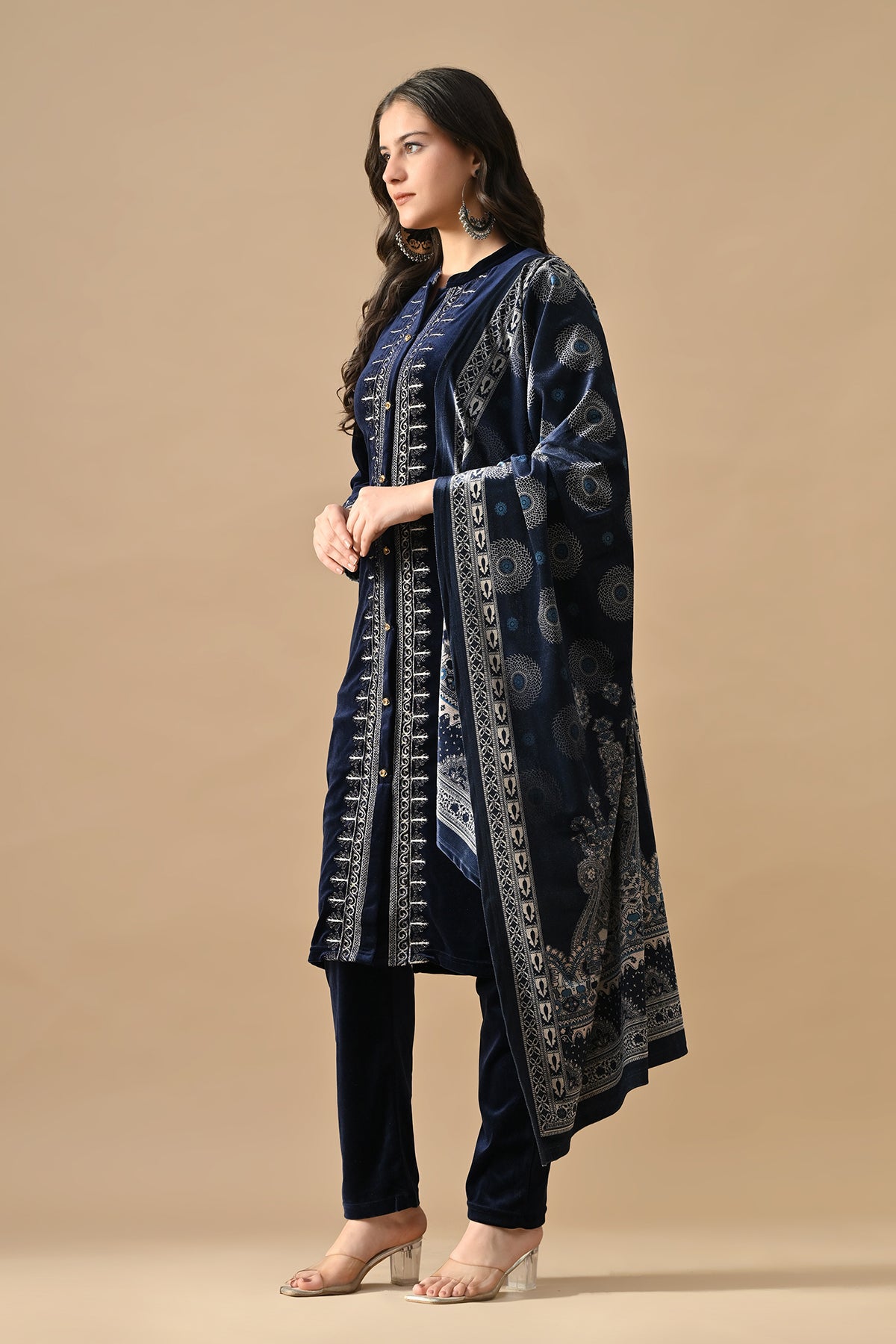 Winter Blue Embroideredred Velvet Kurta 3 Pcs Set