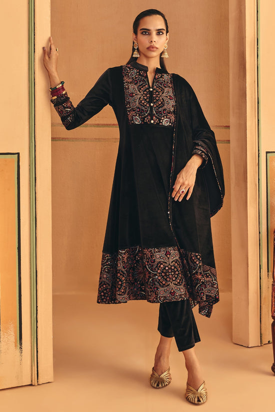 Winter Black Printed Velvet Kurta Set