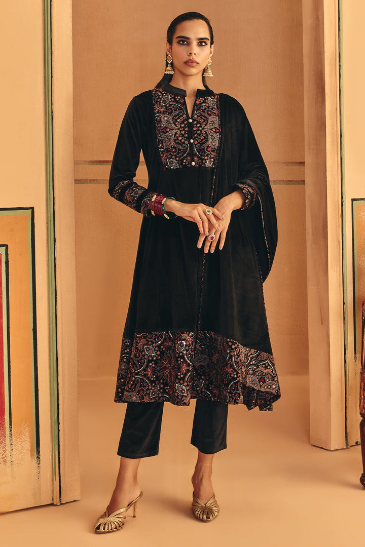 Winter Black Printed Velvet Kurta Set