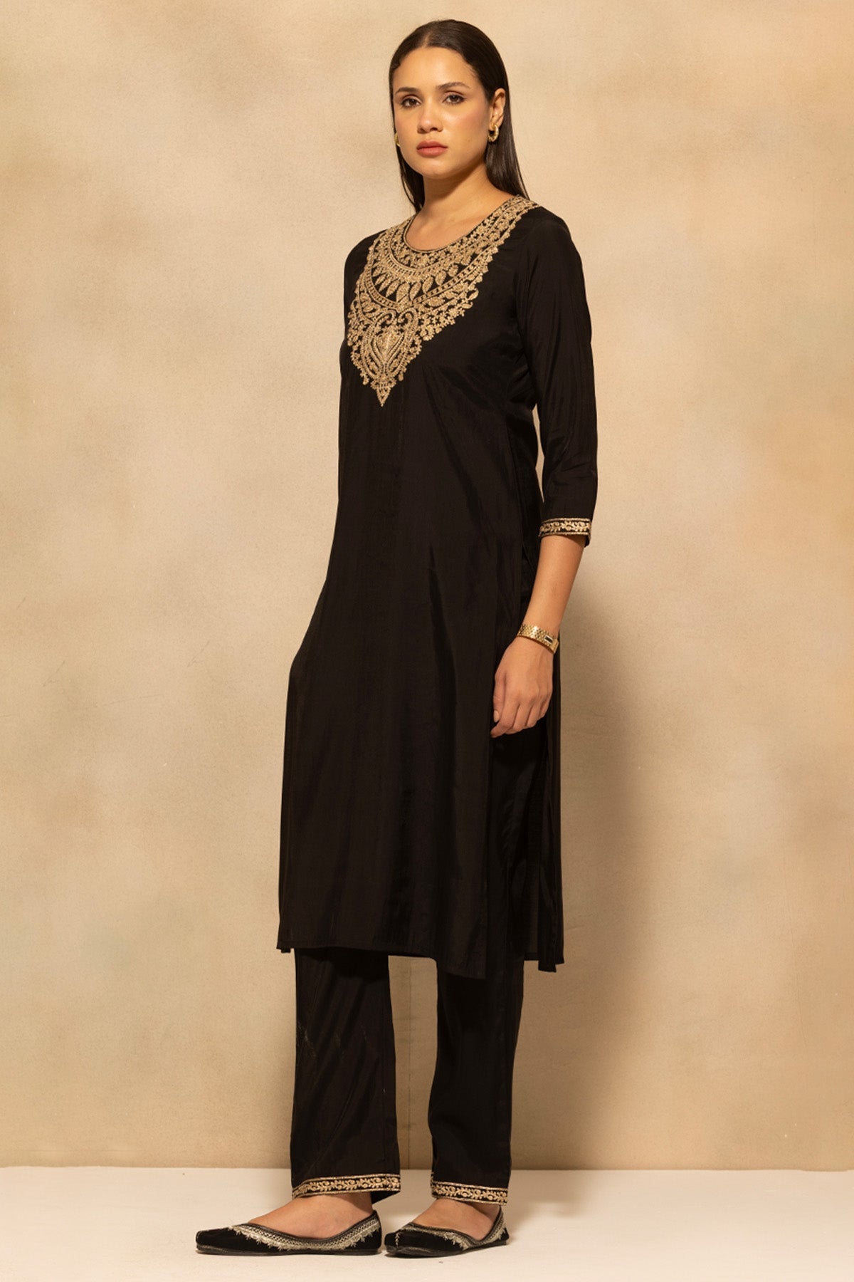 Black Metallic Zari Embroidered Kurta 3 Pcs Set