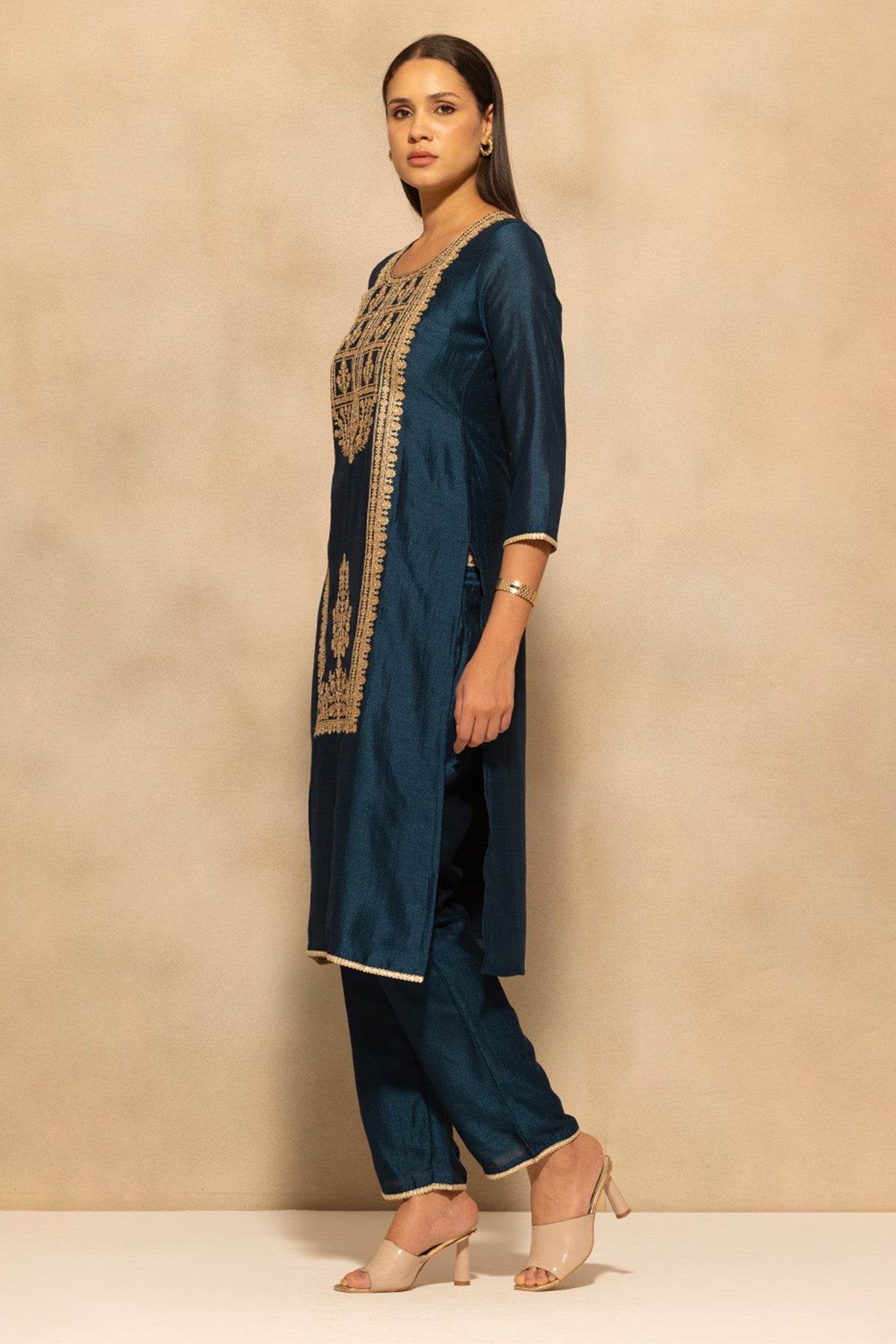 Teal Blue Embroidered Kurta 3 Pcs Set