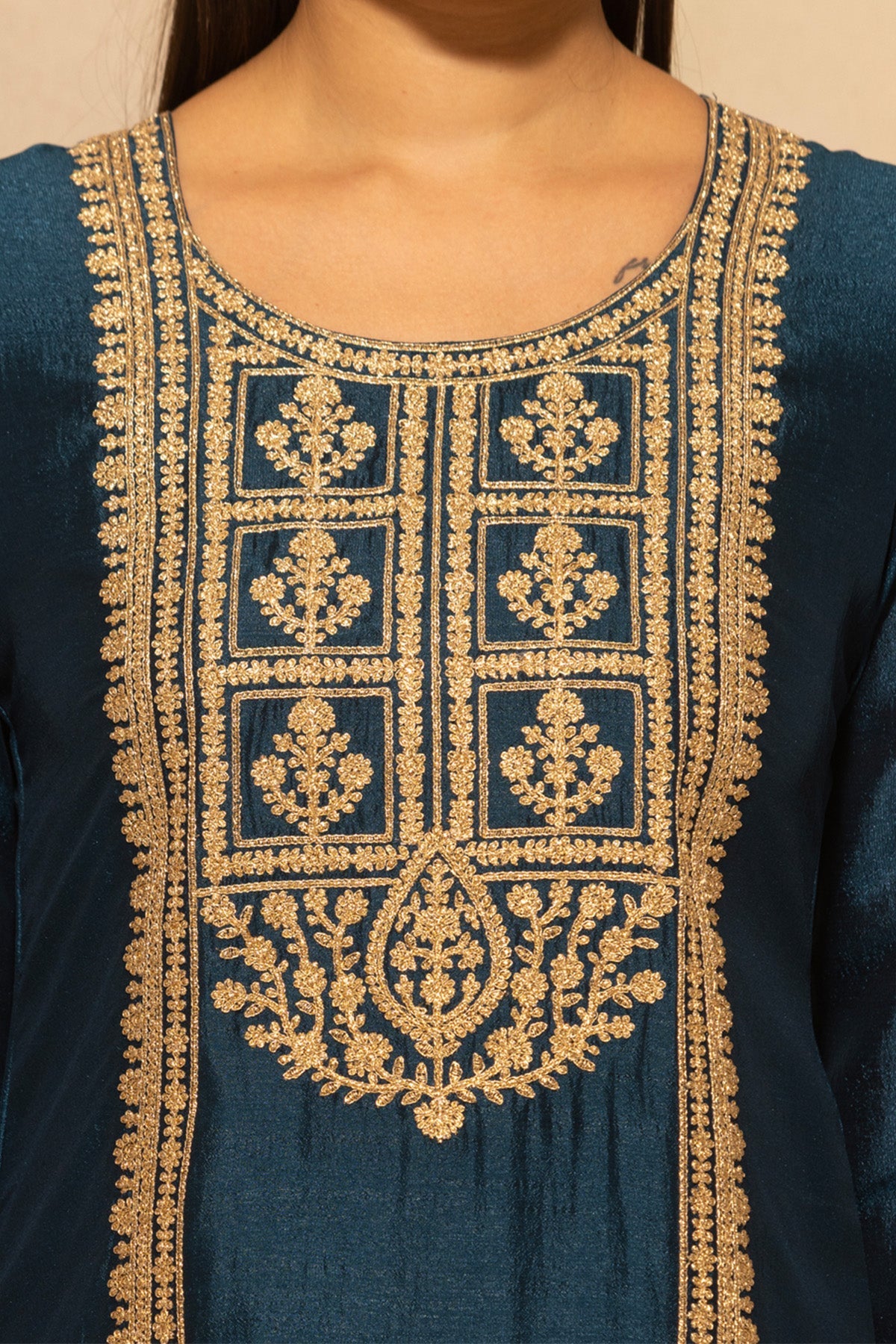 Teal Blue Embroidered Kurta 3 Pcs Set