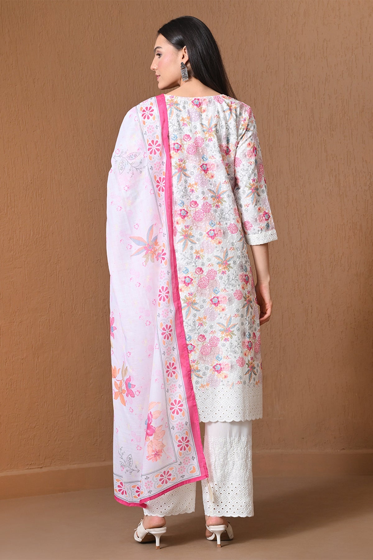 Cream & Multi Floral Printed Kurta 3 Pcs Set