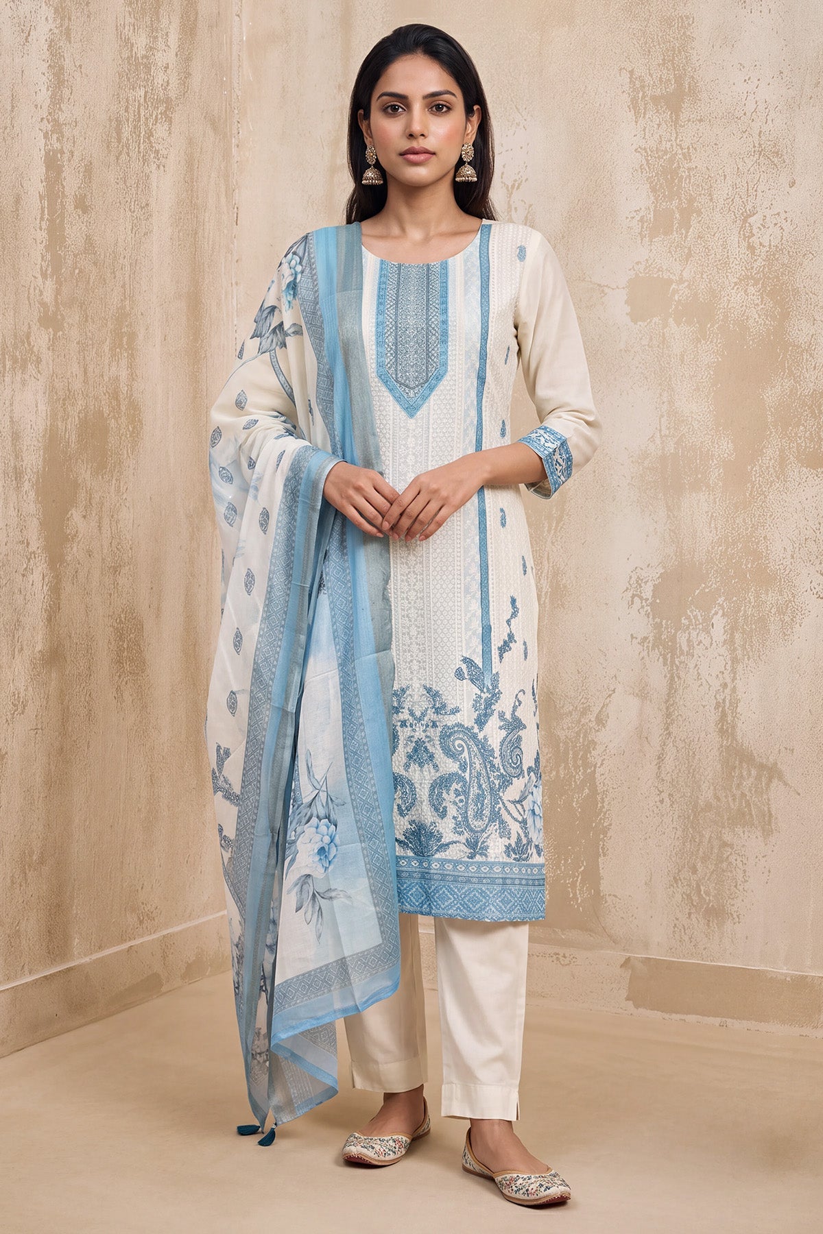 Cream and Blue Paisley Printed Kurta 3 Pcs Set