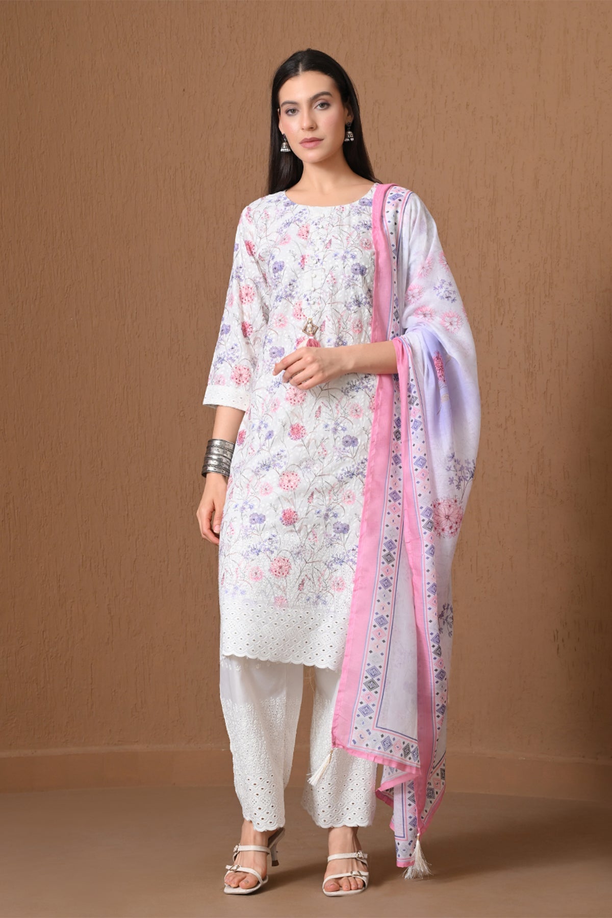 Cream and Pink Floral Printed Kurta 3 Pcs Set