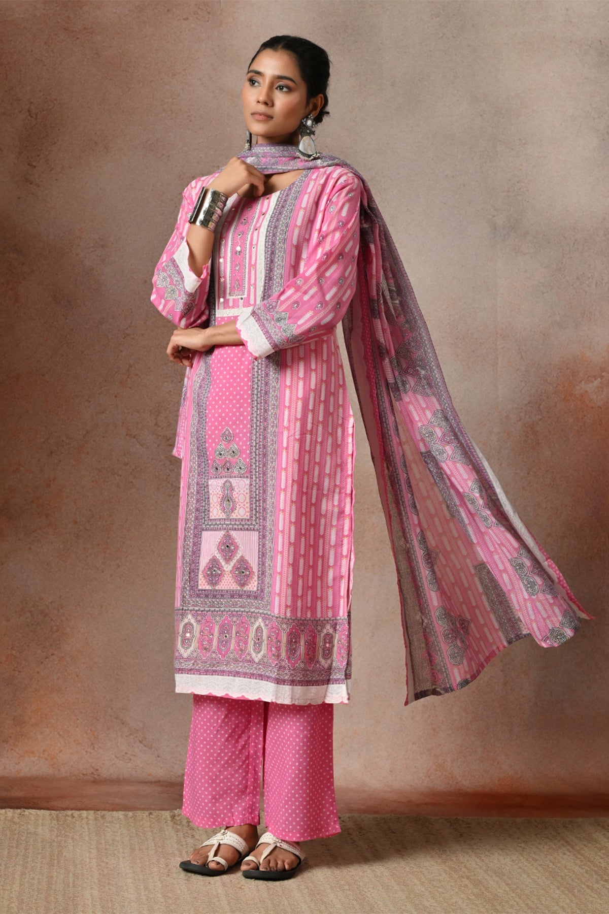 Pink Geometric & Floral Printed Kurta 3 Pcs Set