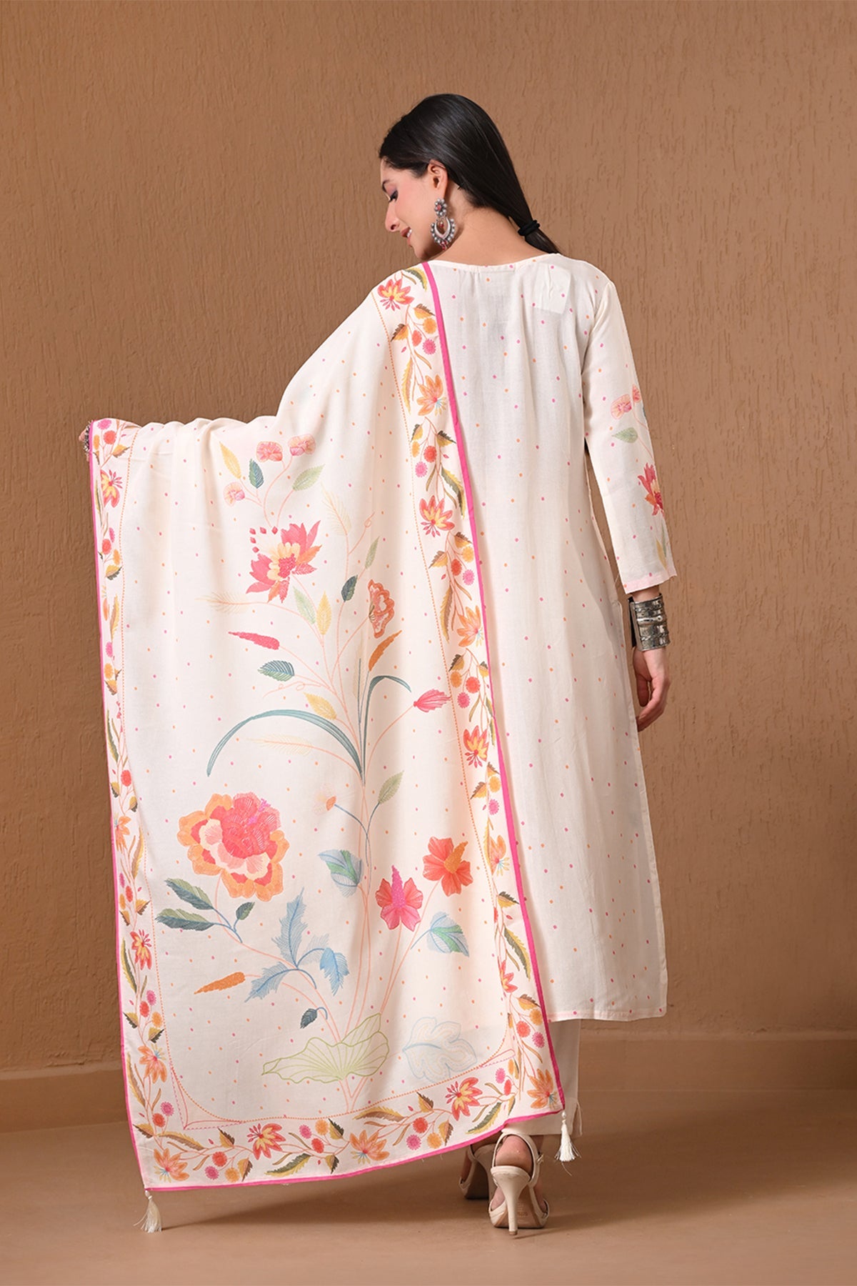 Cream Floral Printed Muslin 3 Pcs Kurta Set