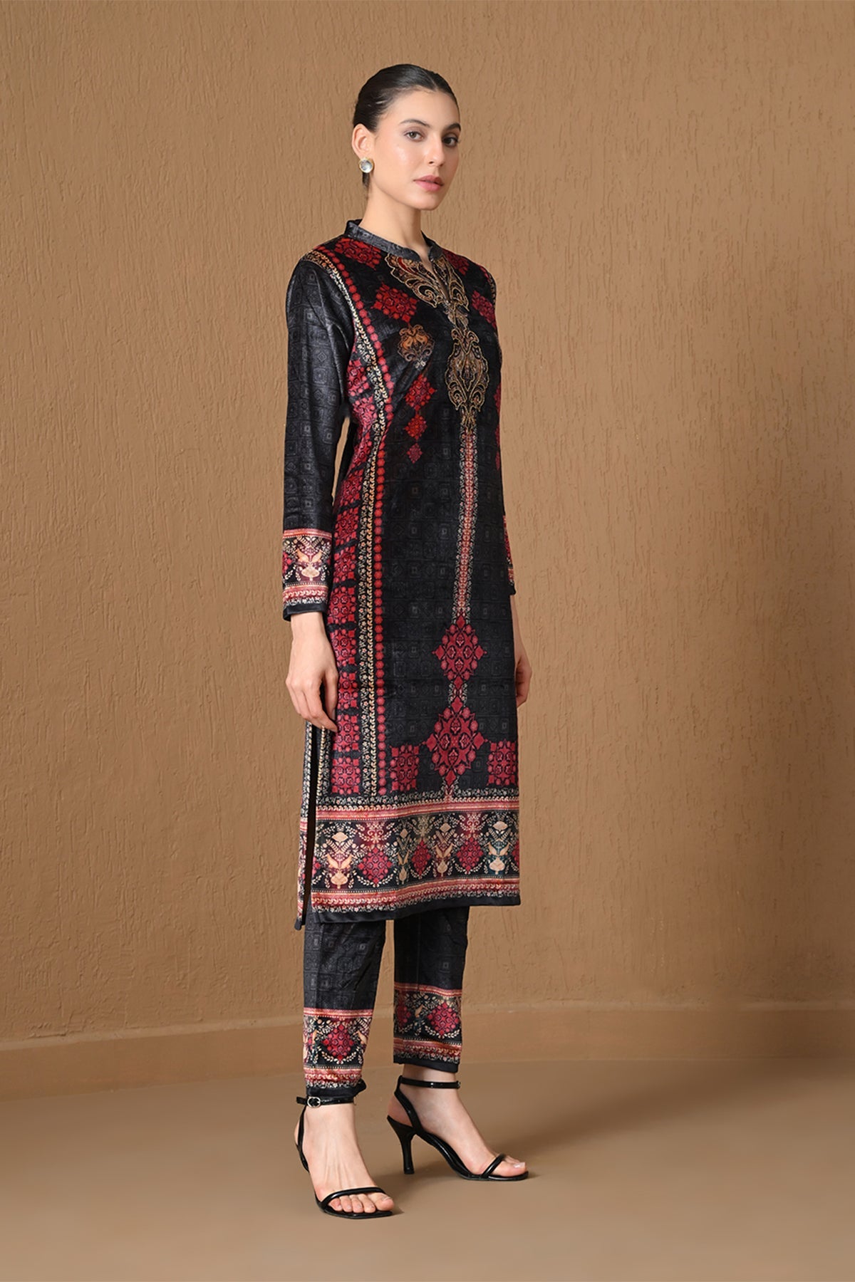 Winter Black Velvet Printed Kurta 3 Pcs Set