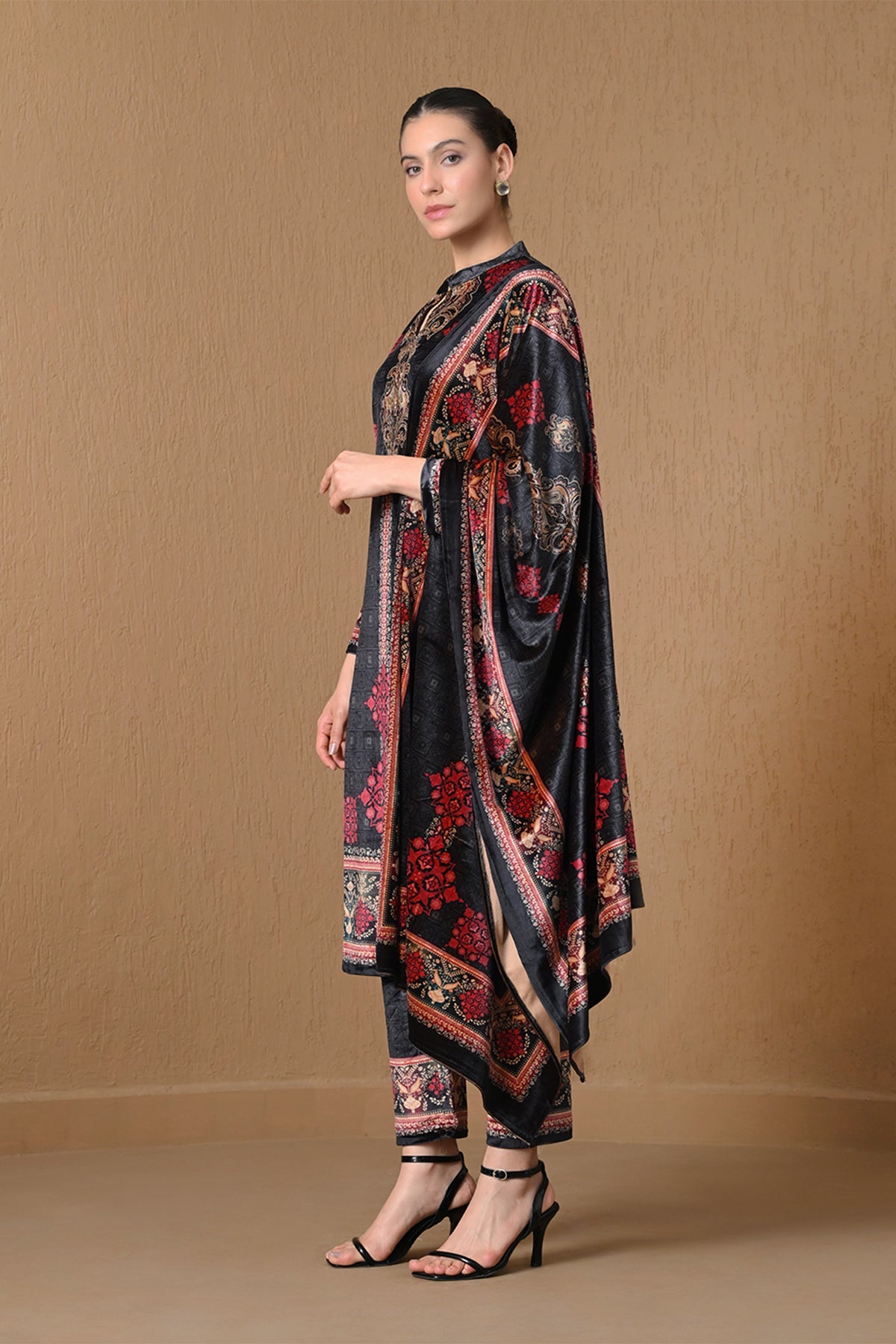 Winter Black Velvet Printed Kurta 3 Pcs Set