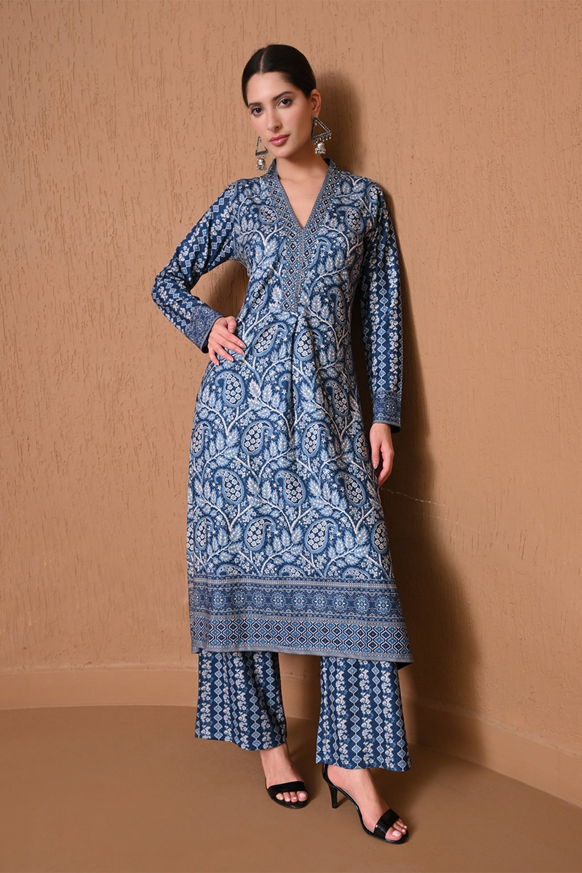 Winter Blue A-line Floral Printed  Kurta 2 Pcs Set