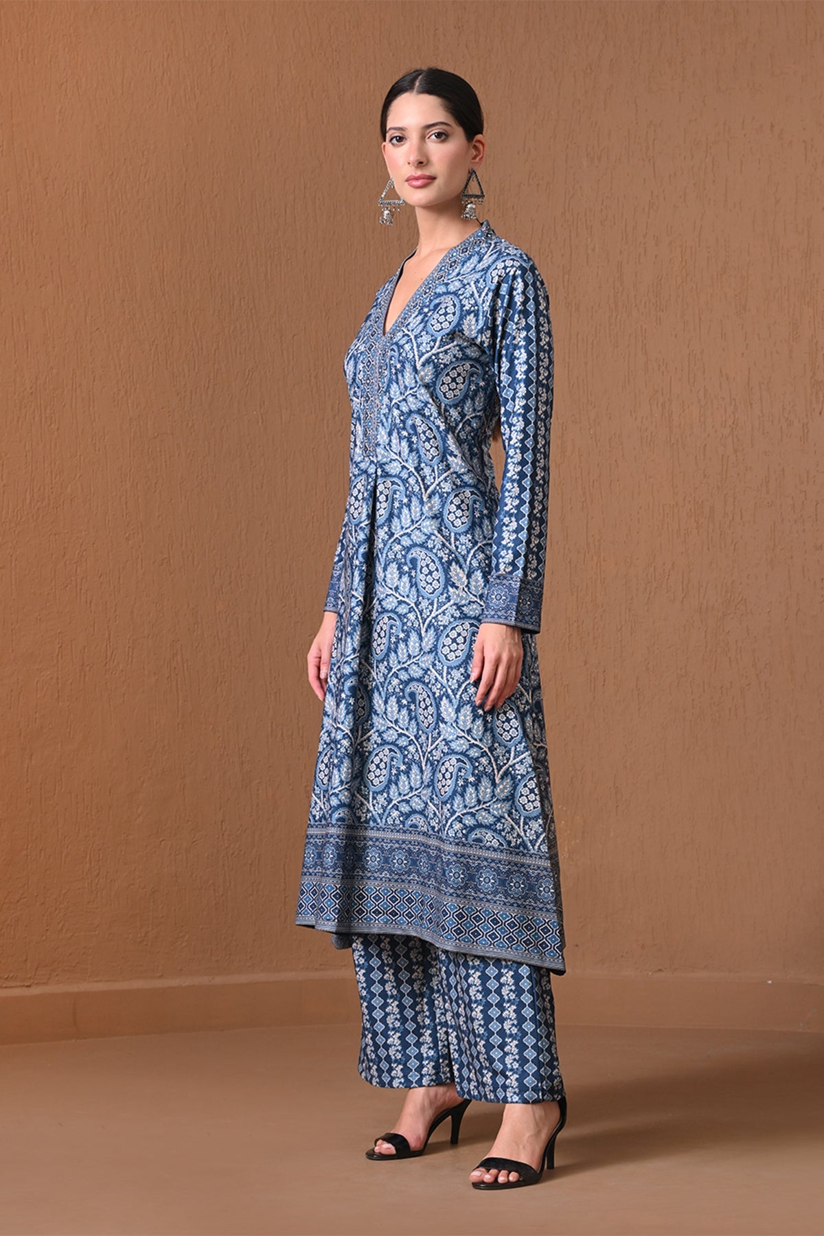 Winter Blue A-line Floral Printed  Kurta 2 Pcs Set