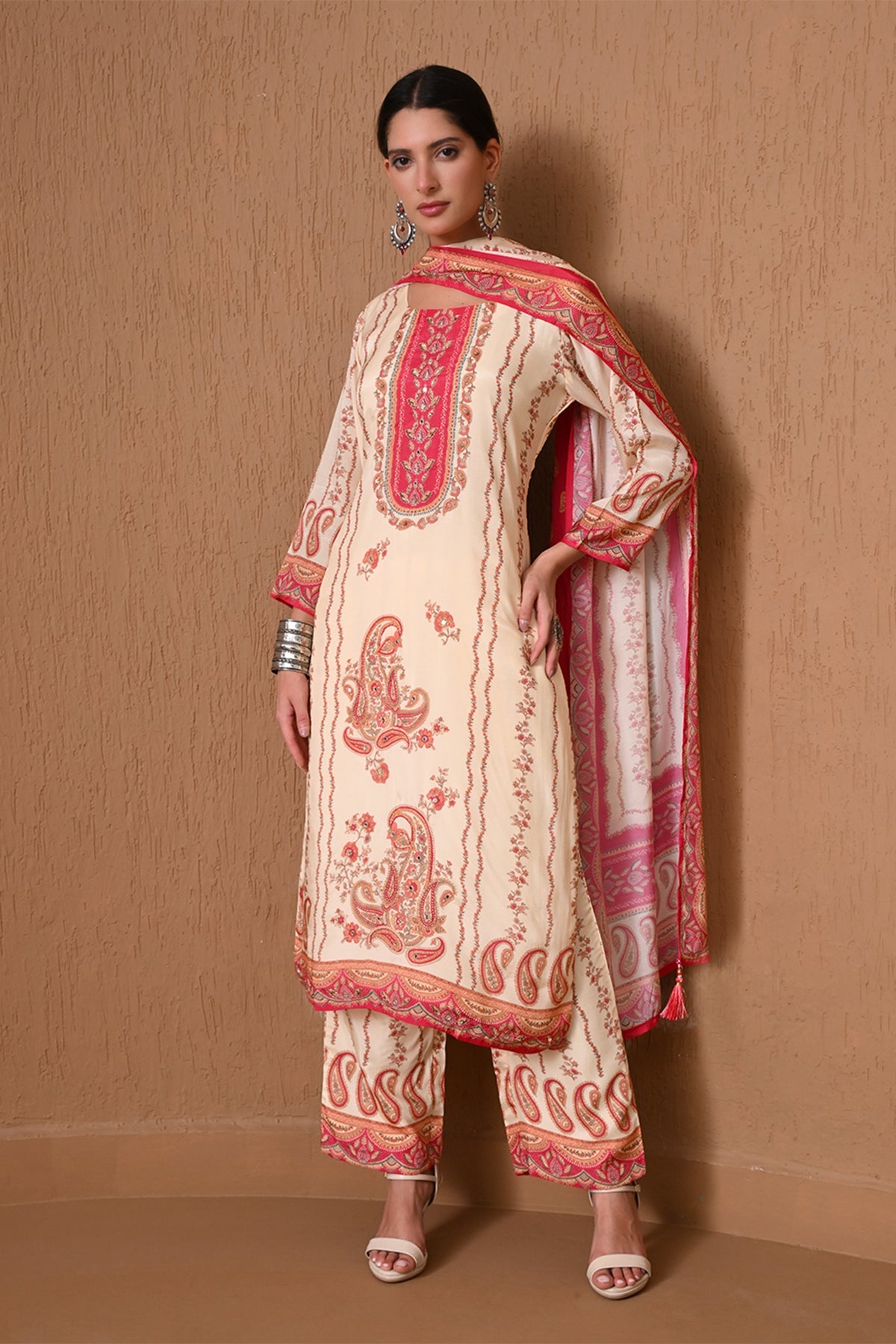 Cream Paisley Printed 3 Pcs Kurta Set