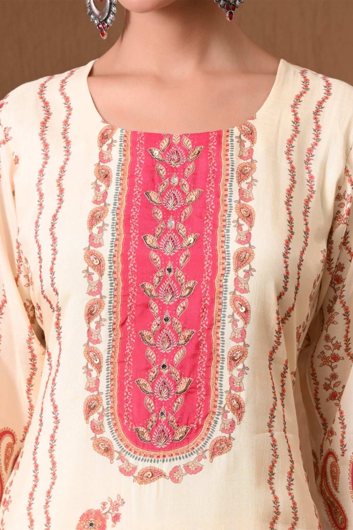 Cream Paisley Printed 3 Pcs Kurta Set