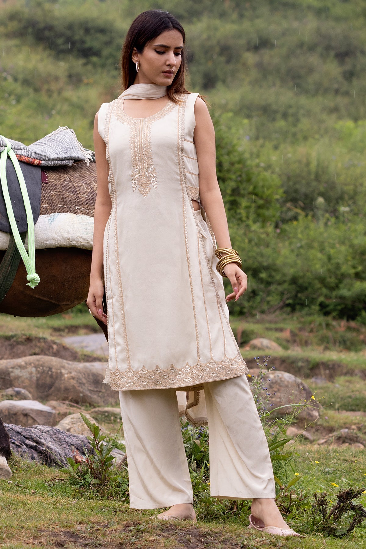 Cream and Gold Embroidered 3 Pcs Kurta Set