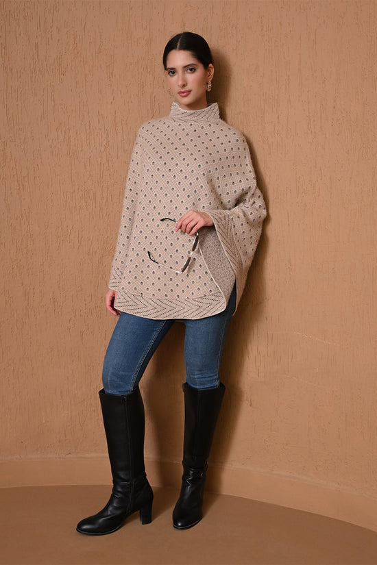 Winter Beige Geometric Polka-Dot Poncho