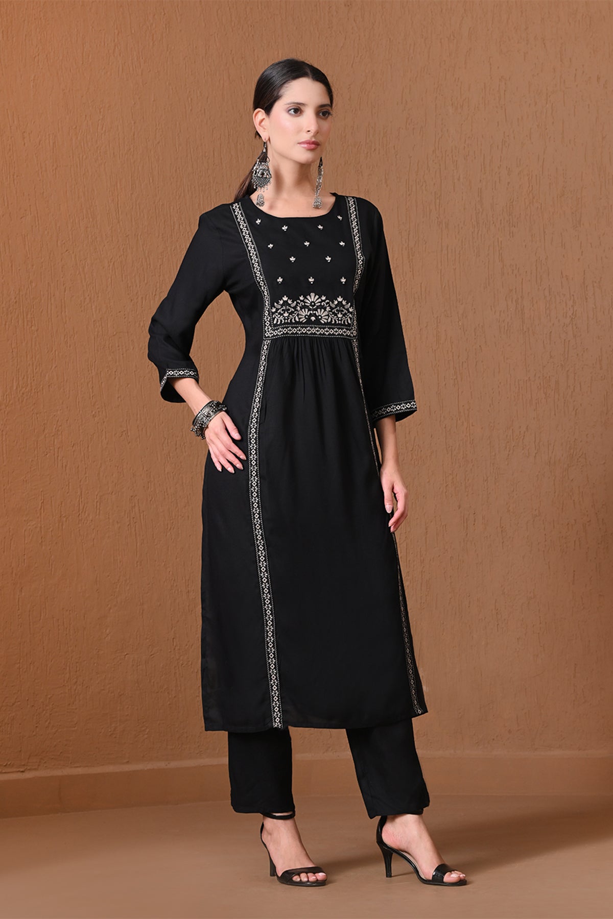 Black Embroidered A-Line Kurta 2 Pcs Set