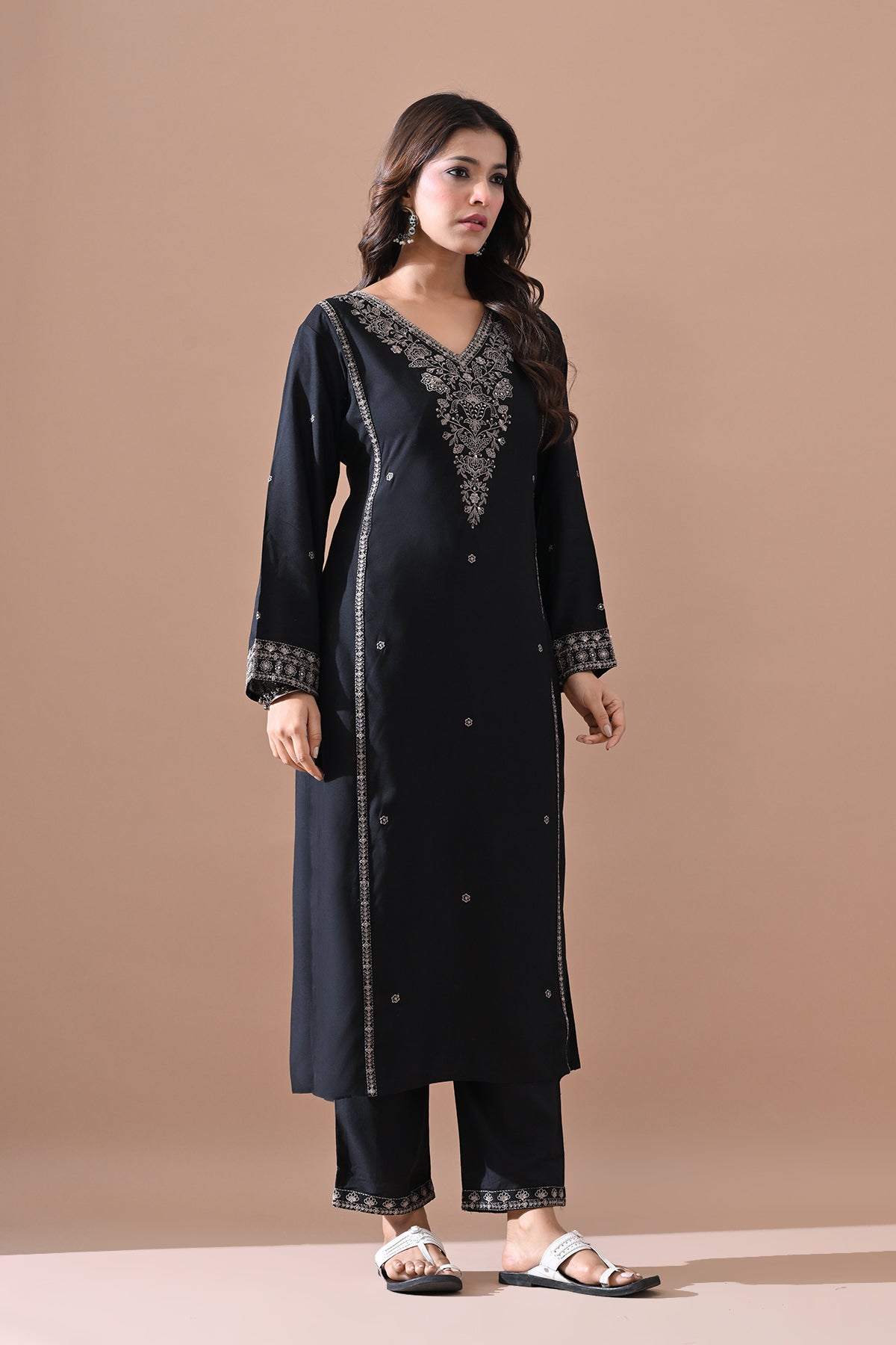 Black Embroidered Kurta 2 Pcs Set