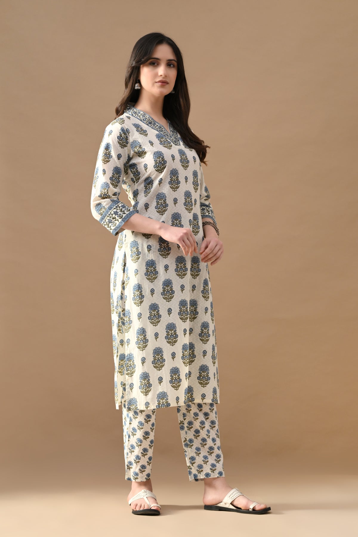 Cream Floral Printed Kurta 2 Pcs Set