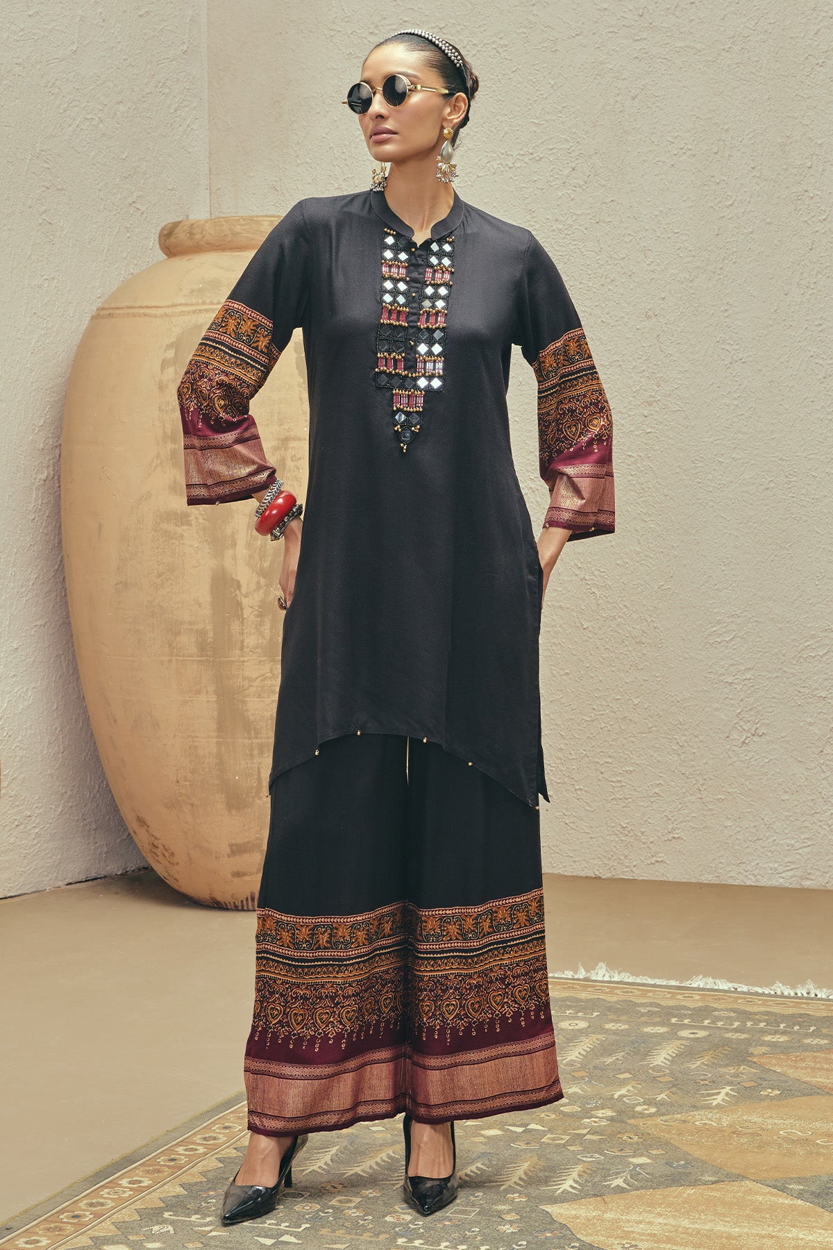 Black Mirror Embellished Kurta 2 Pcs Set