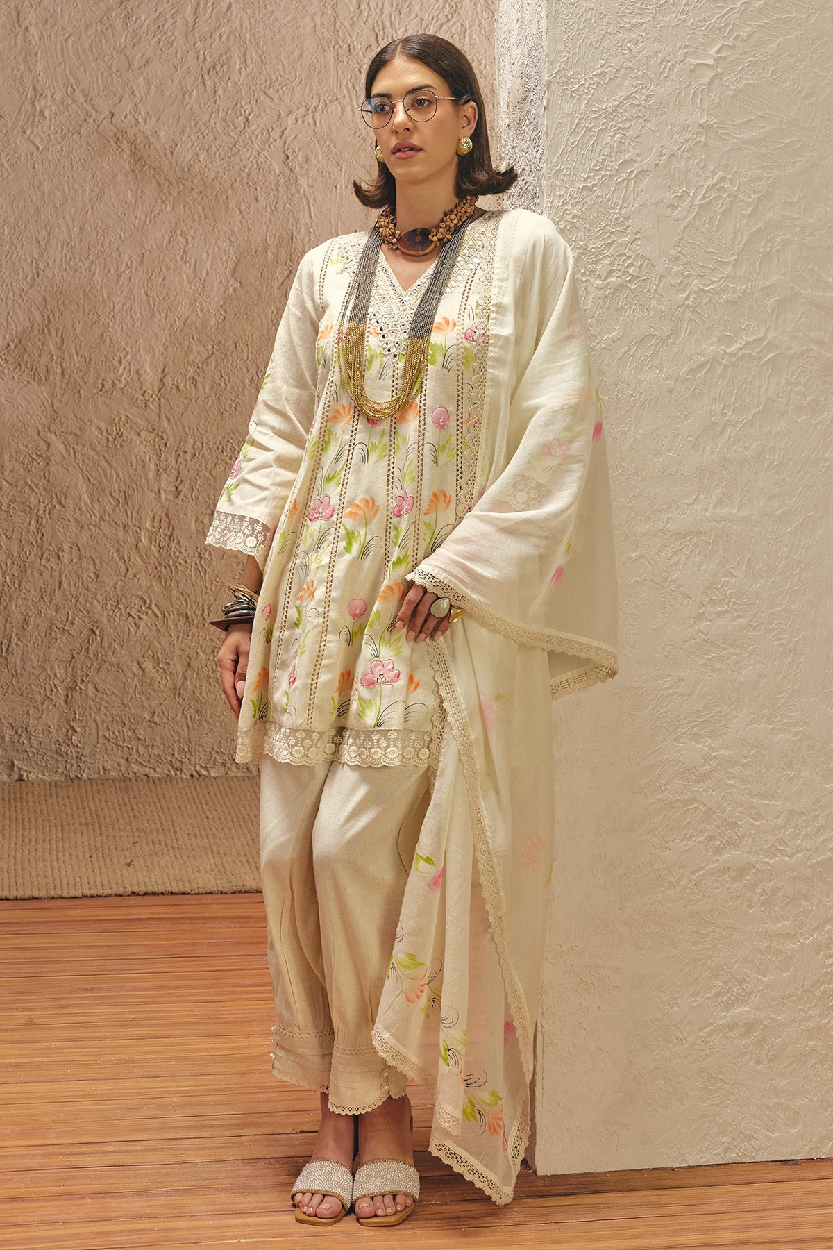 Cream Printed Embellished Kurta 3 Pcs Set
