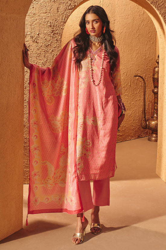 Pink Printed Embellished Kurta Set (3 Piece)