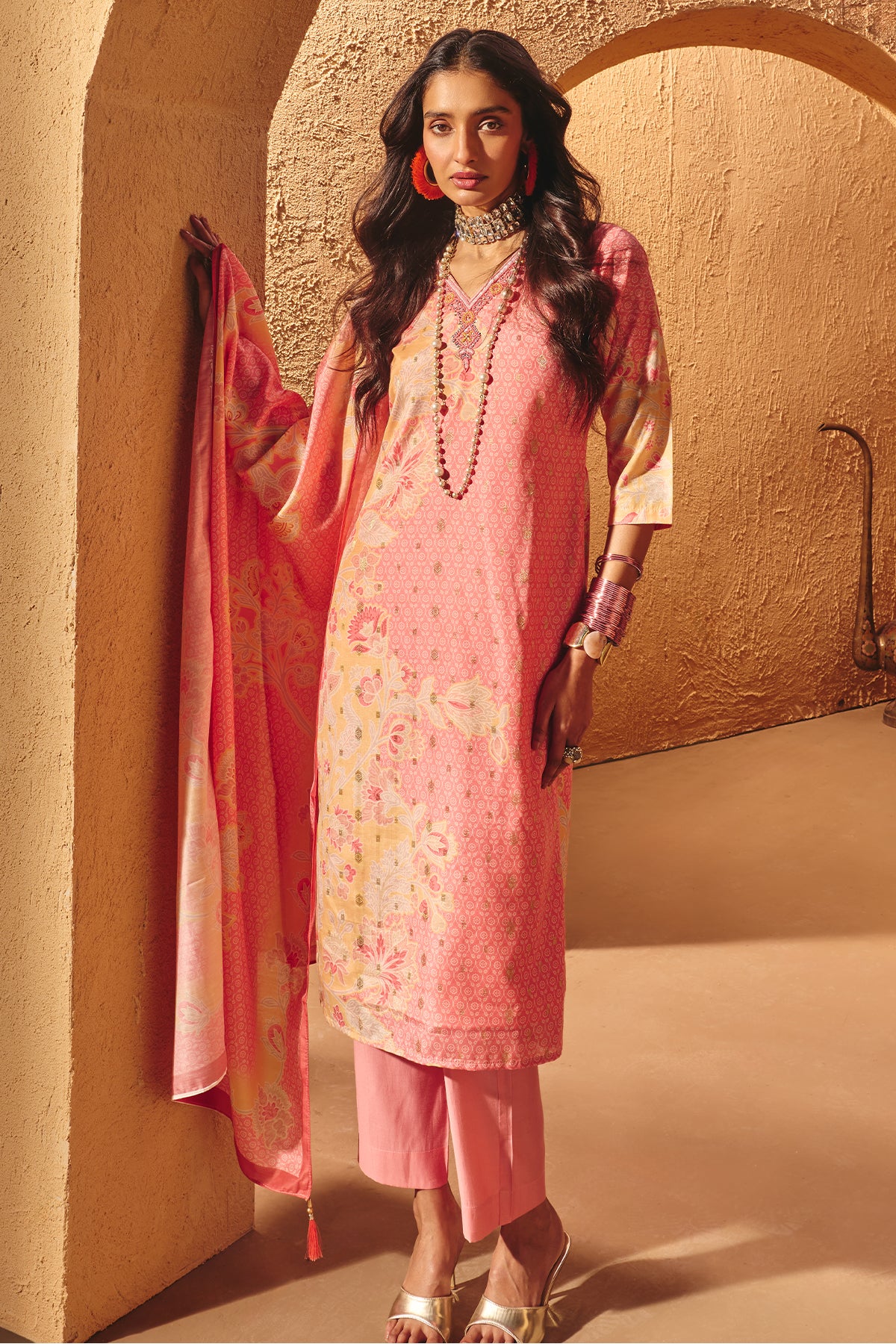 Pink Printed Embellished Kurta Set (3 Piece)