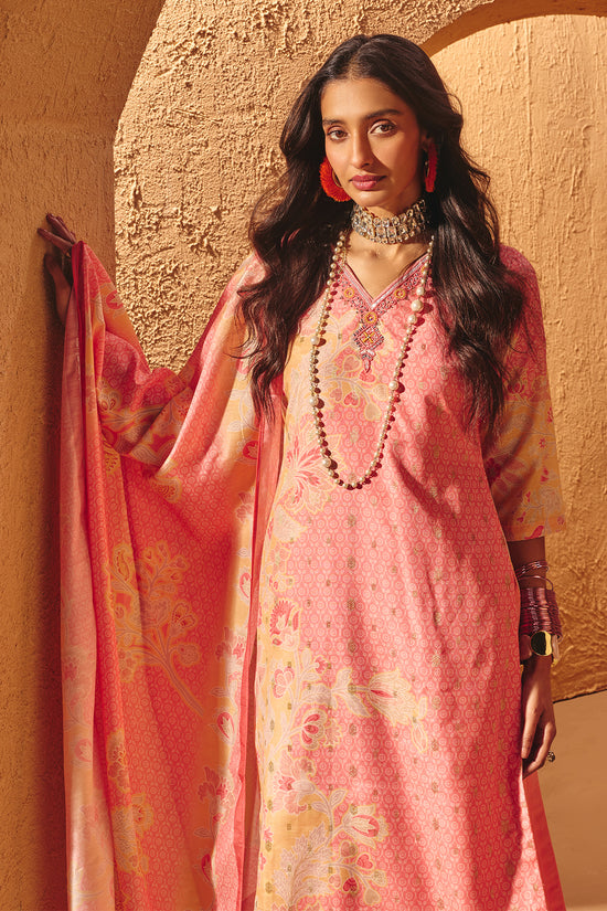 Pink Printed Embellished Kurta Set (3 Piece)