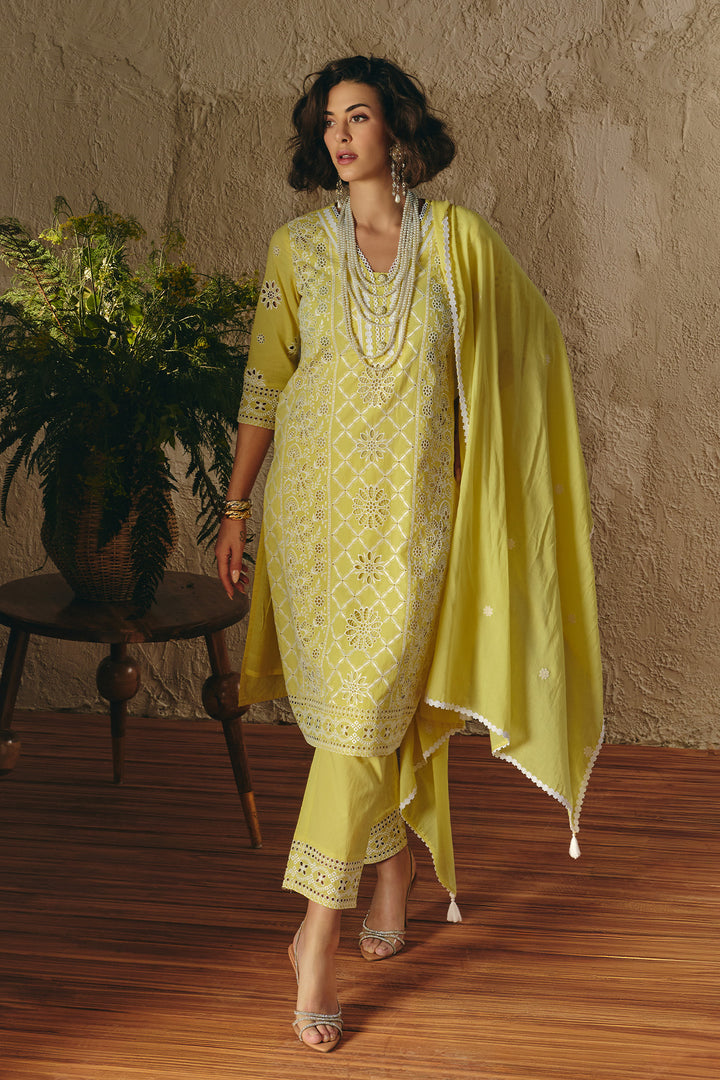 Yellow Embroidered Kurta Set (3 Piece)
