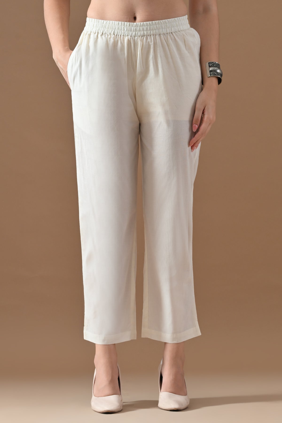 Cream Solid Embellished Kurta 3 Pcs Set