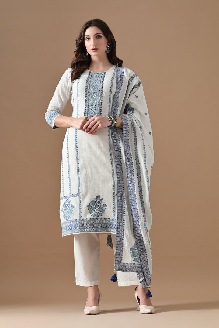 Cream Solid Embellished Kurta Set (3 Piece)