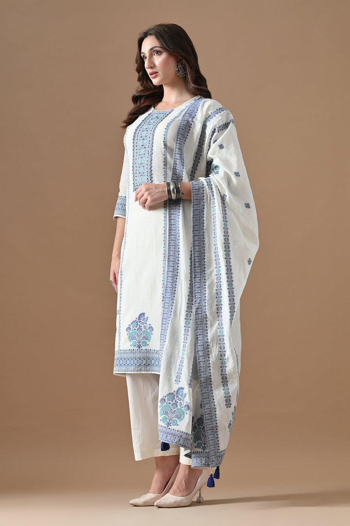 Cream Solid Embellished Kurta Set (3 Piece)