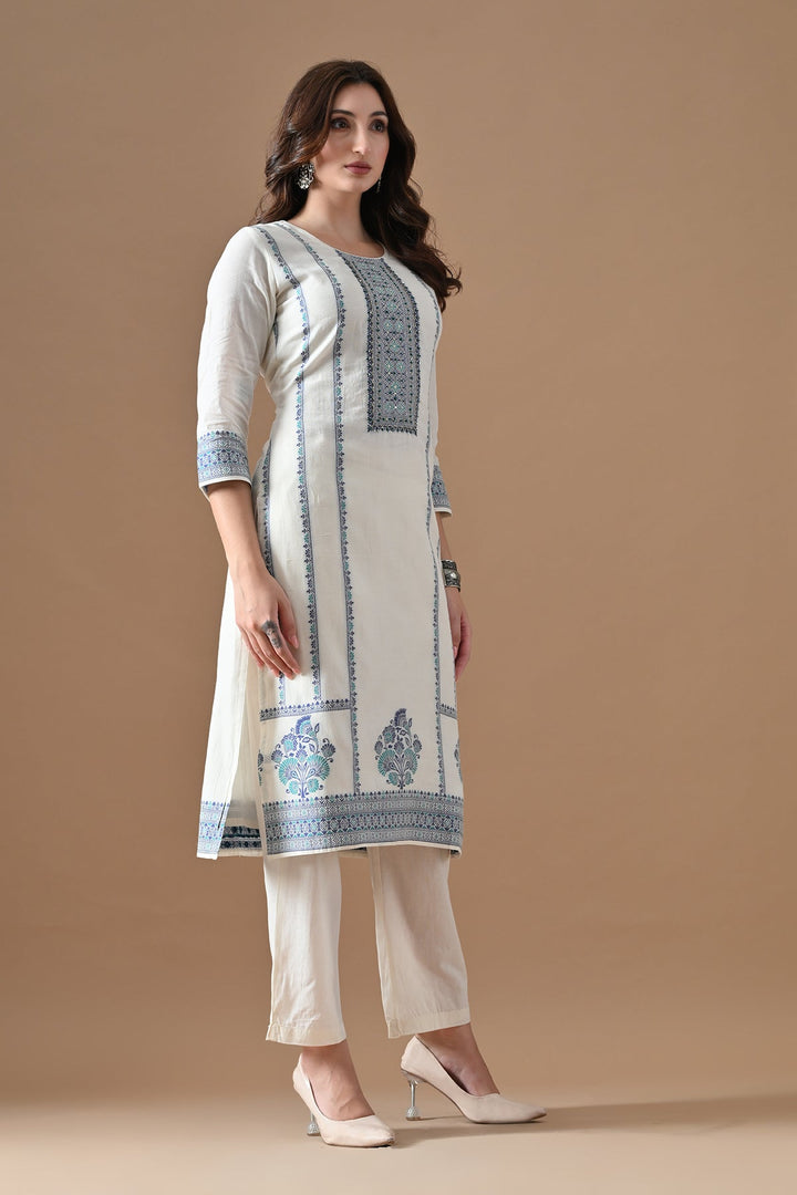 Cream Solid Embellished Kurta Set (3 Piece)