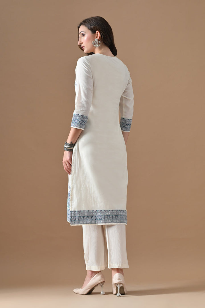 Cream Solid Embellished Kurta Set (3 Piece)