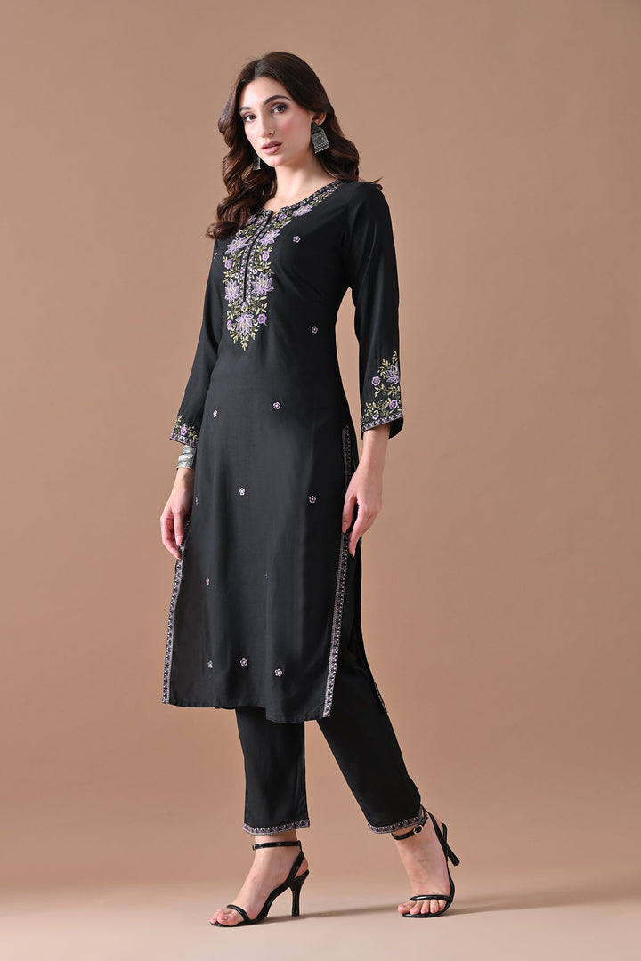 Black Embroidered Kurta Set (2 Piece)