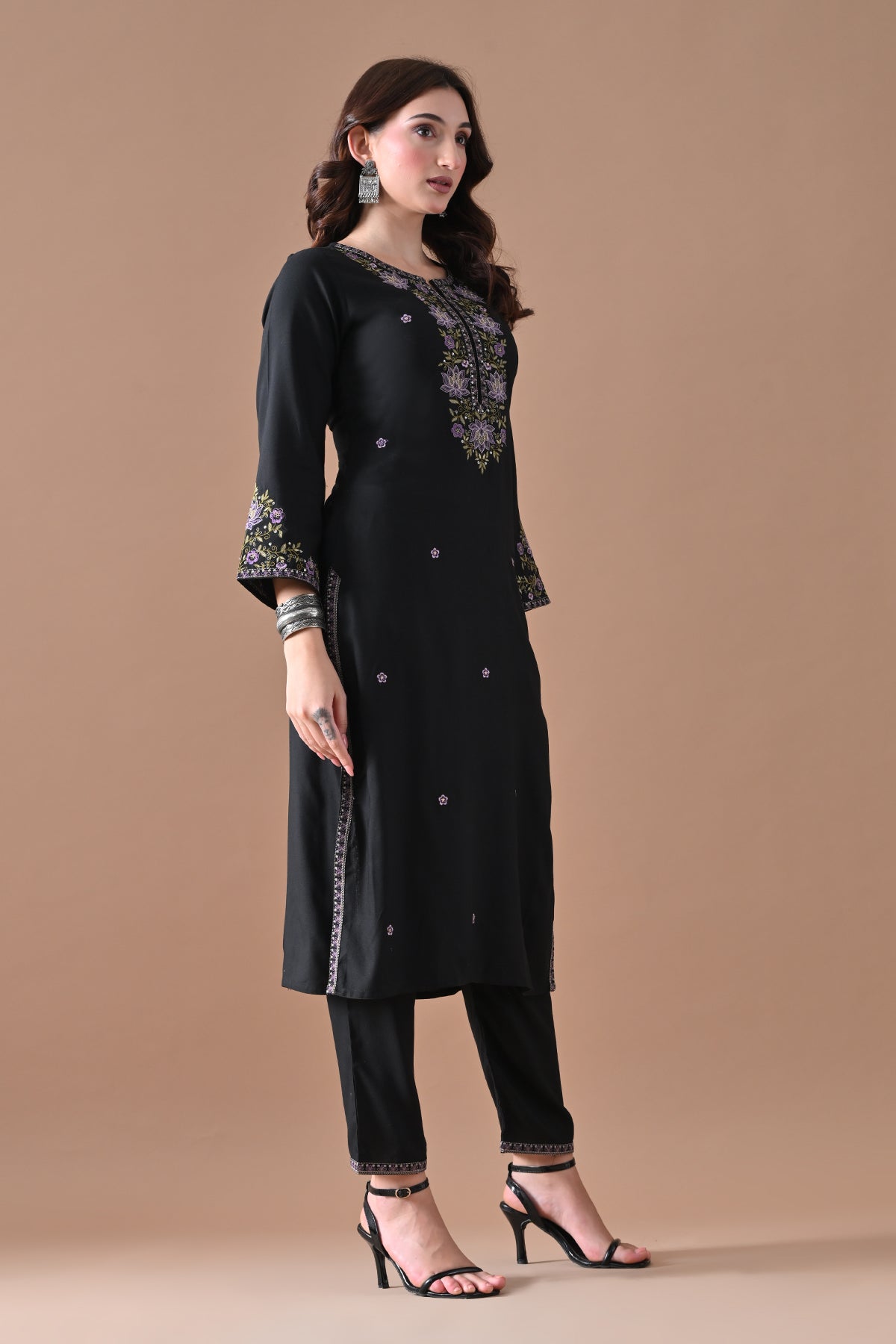 Black Embroidered Kurta 2 Pcs Set