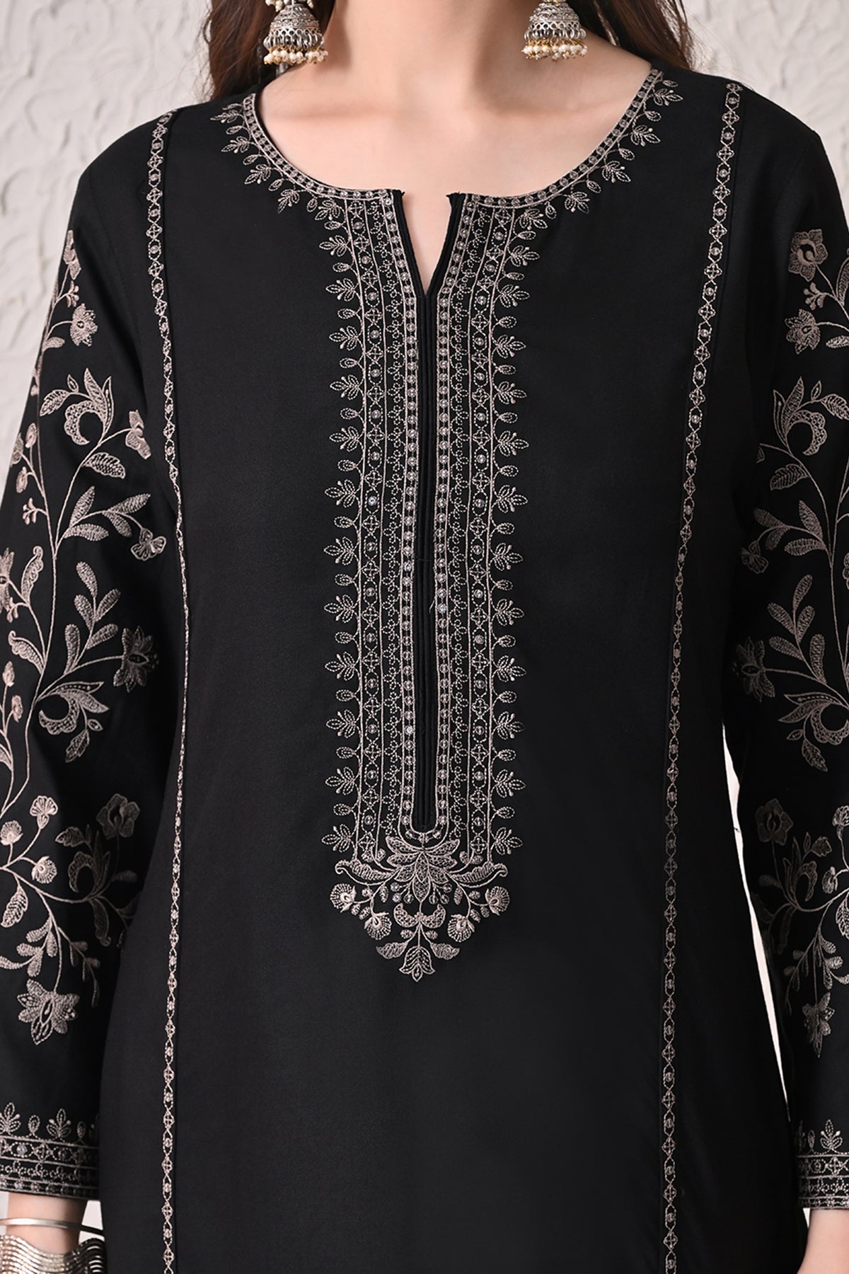 Black Embroidered Kurta 2 Pcs Set
