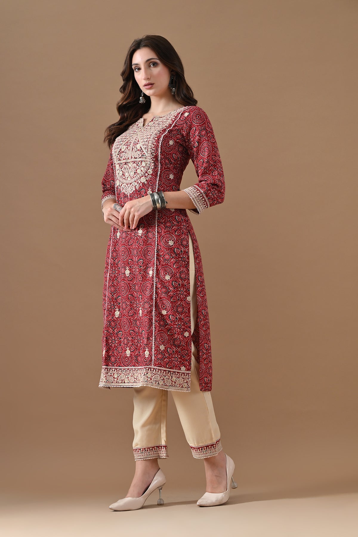 Maroon Embroidered Kurta Set (2 Piece)
