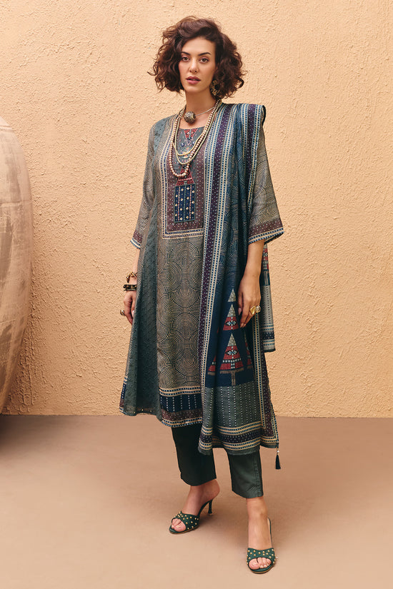 Green Printed Kurta 3 Pcs Set