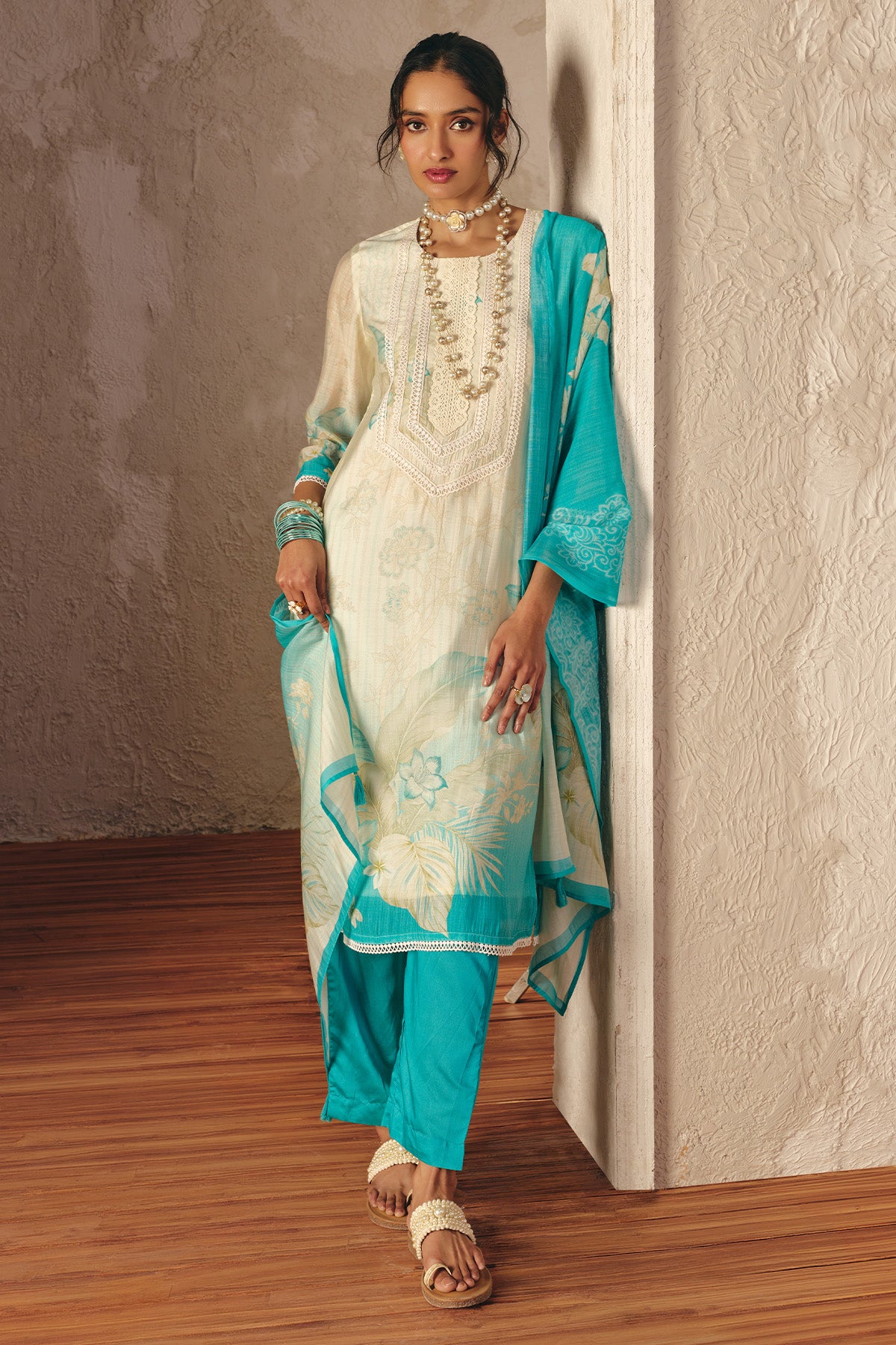Cream Printed Kurta 3 Pcs Set