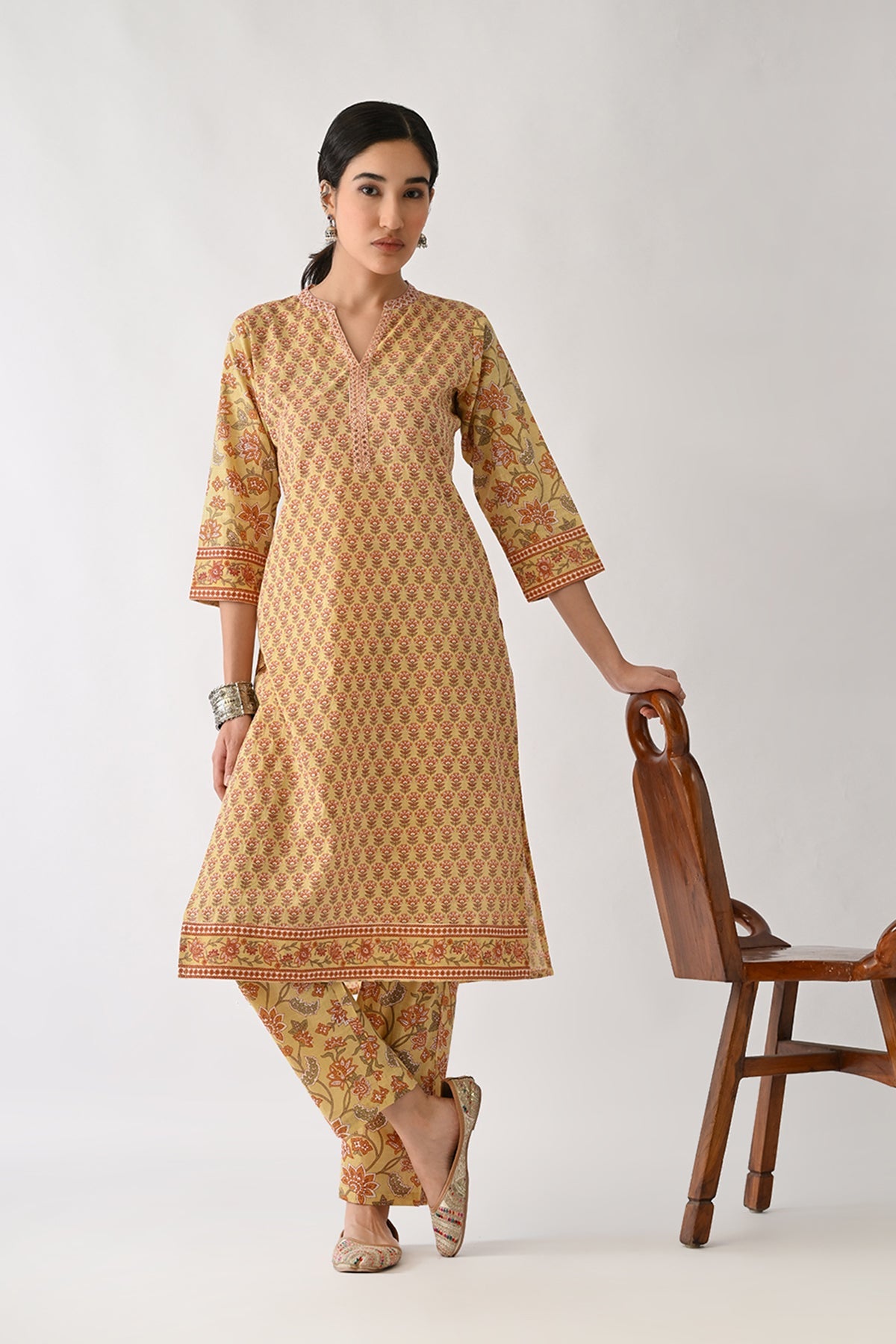Yellow Printed Kurta Set (2 Piece)
