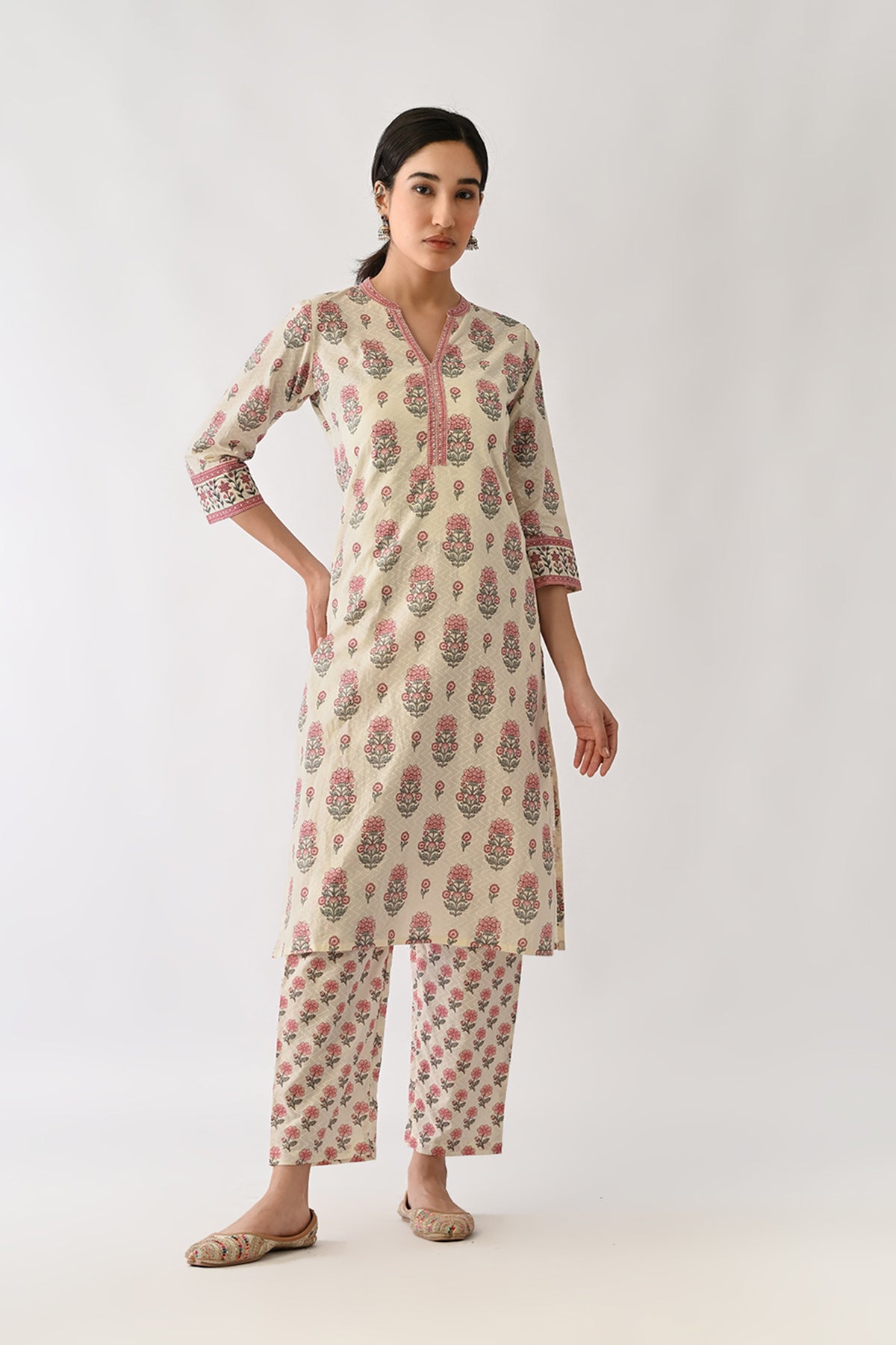 Cream Printed Kurta Set (2 Piece)