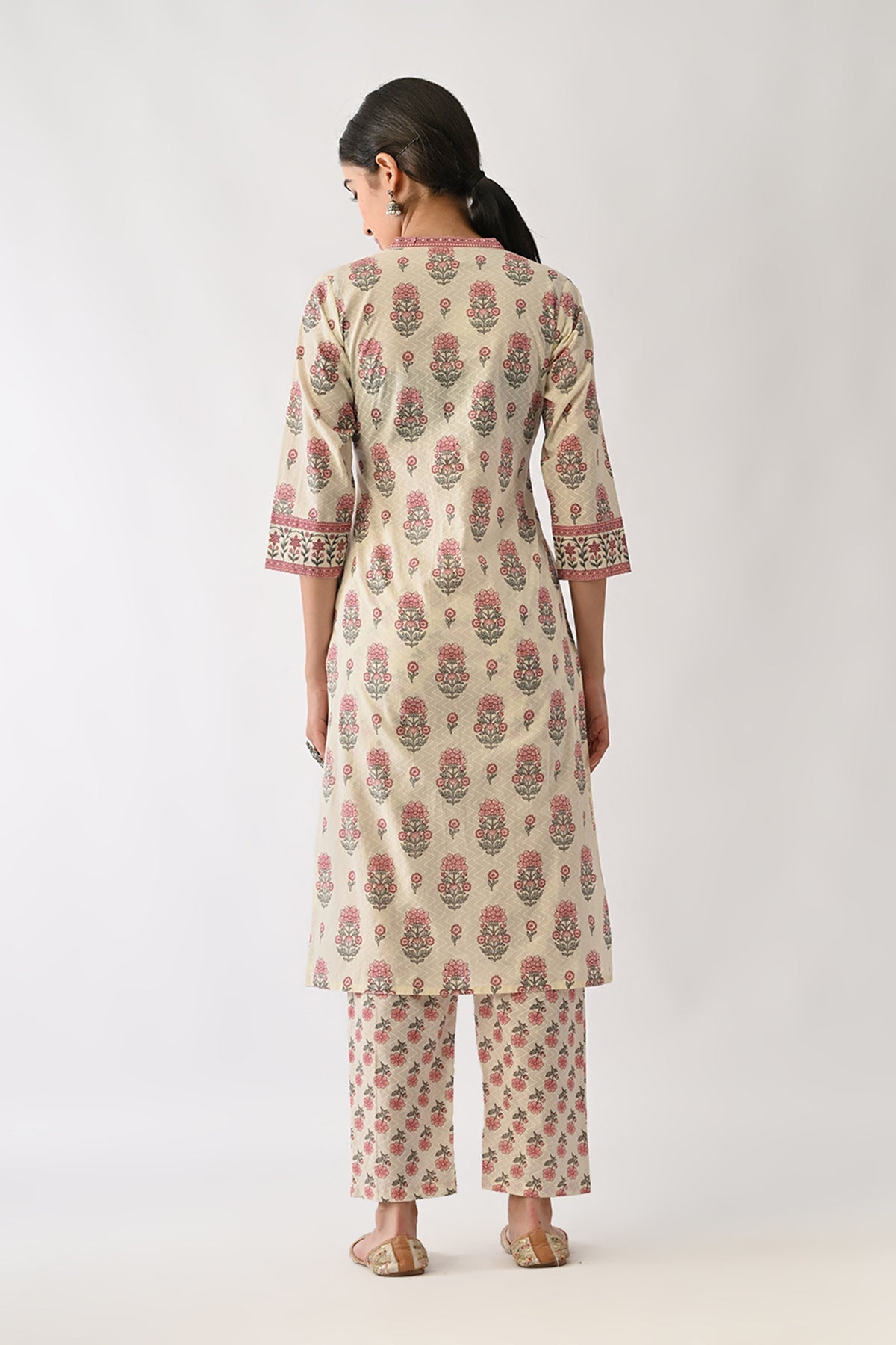 Cream Printed Kurta Set (2 Piece)